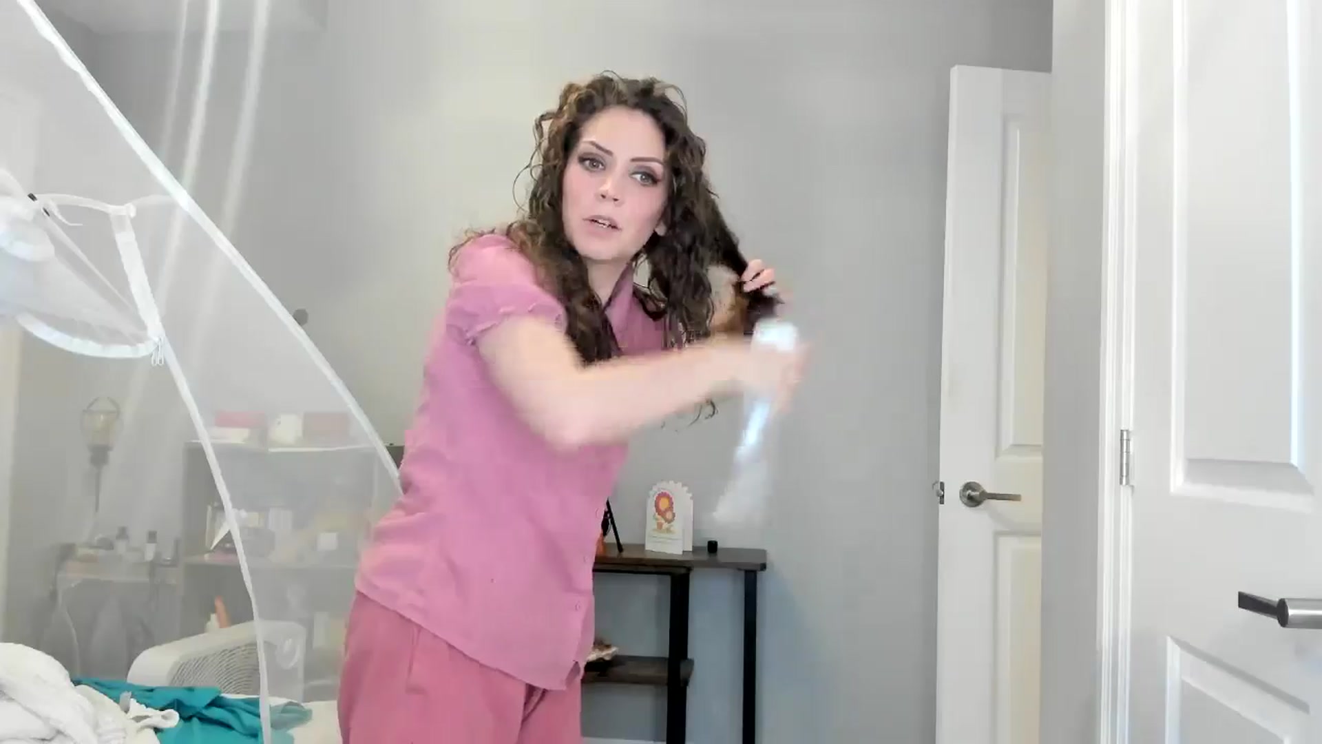 Gallery image thumbnail from Laurel's myfreecams stream on, 08/22/2025, 05:39 image 2 of 20