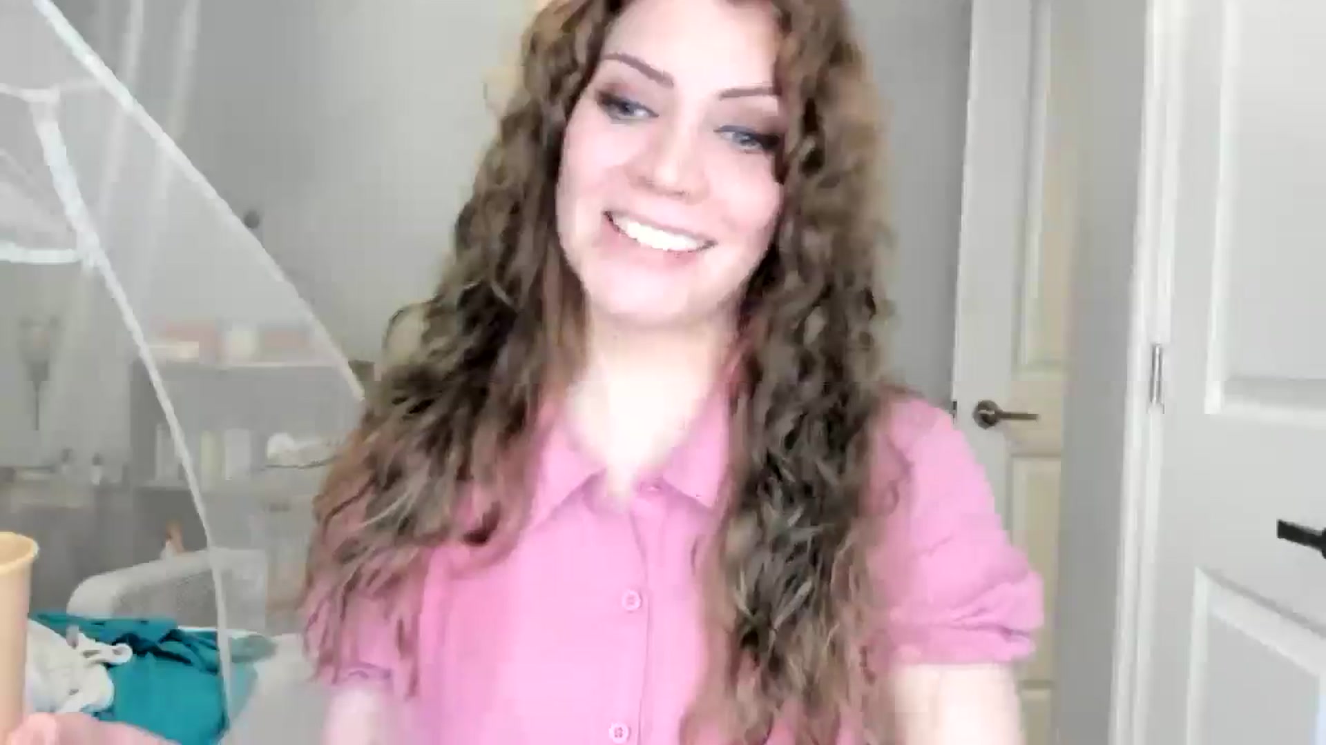 Gallery image thumbnail from Laurel's myfreecams stream on, 08/22/2025, 05:39 image 17 of 20