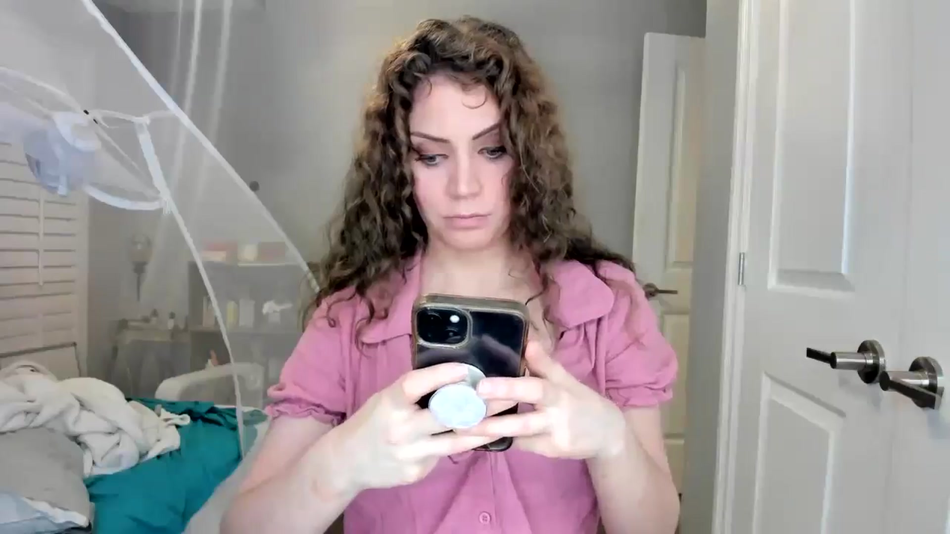 Gallery image thumbnail from Laurel's myfreecams stream on, 08/22/2025, 06:11 image 11 of 20