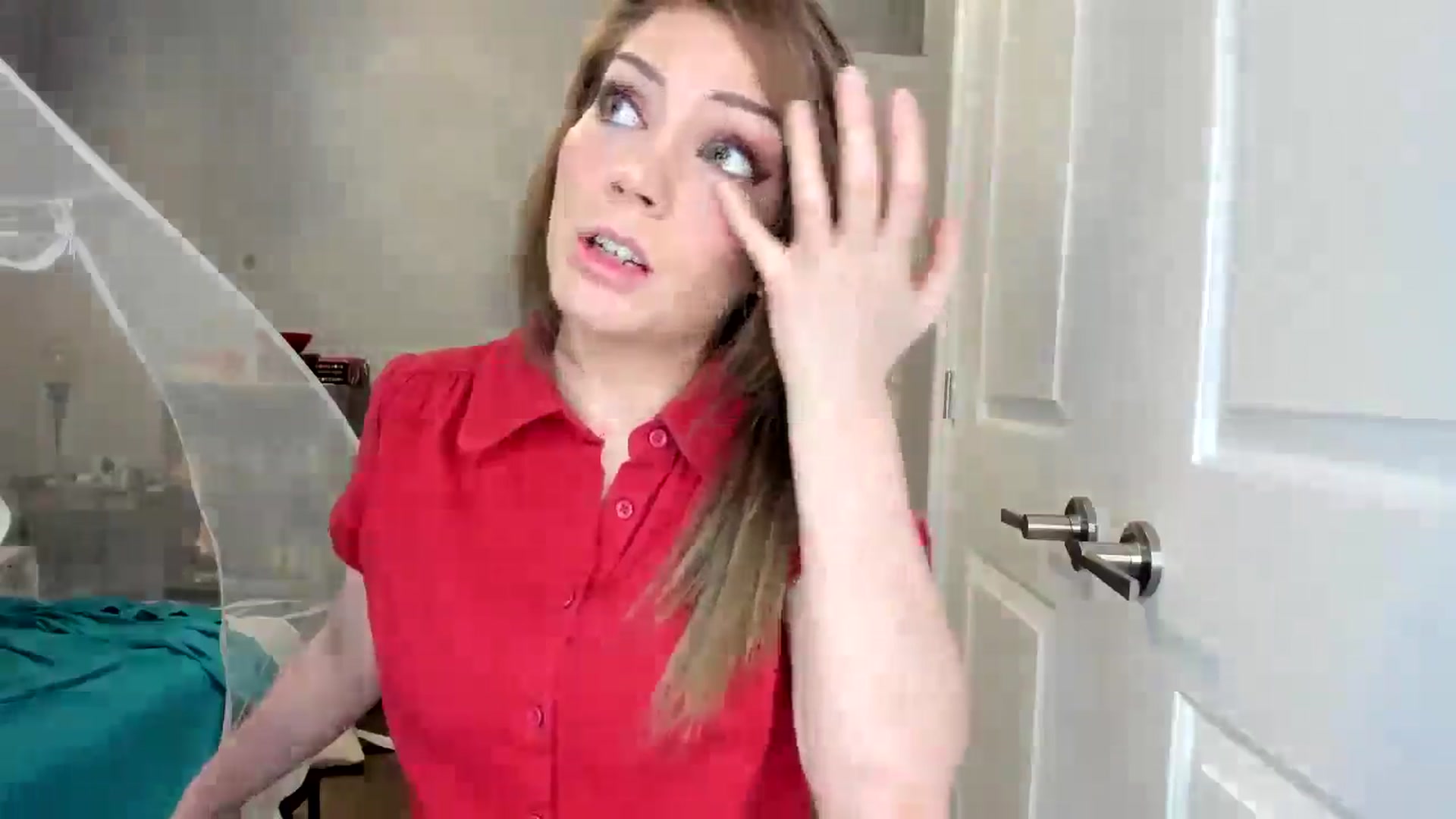 Gallery image thumbnail from Laurel's myfreecams stream on, 08/30/2025, 03:37 image 2 of 20