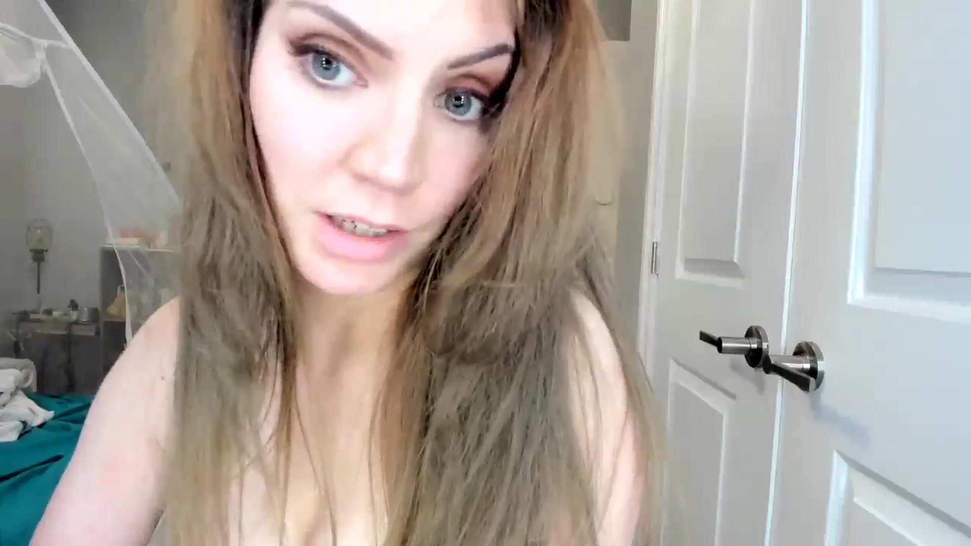 Gallery image thumbnail from Laurel's myfreecams stream on, 09/01/2025, 06:01 image 15 of 20