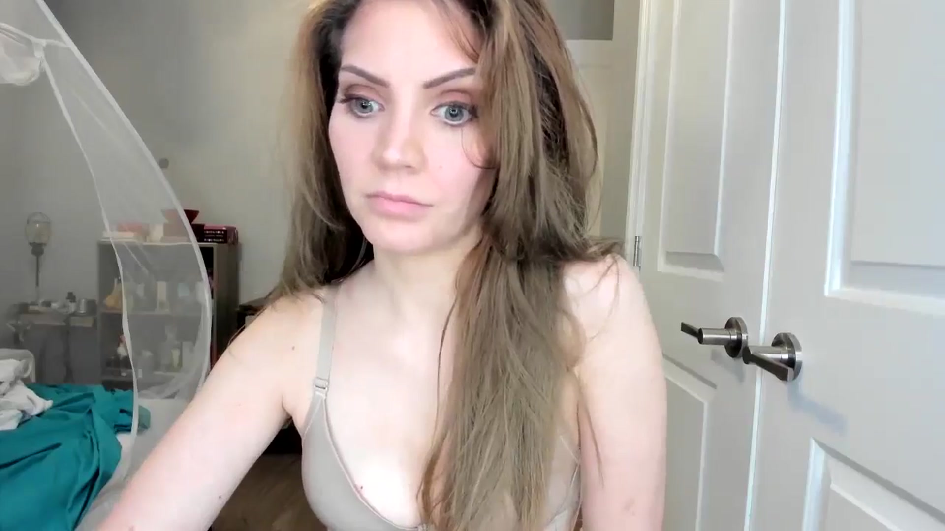 Gallery image thumbnail from Laurel's myfreecams stream on, 09/01/2025, 06:01 image 13 of 20