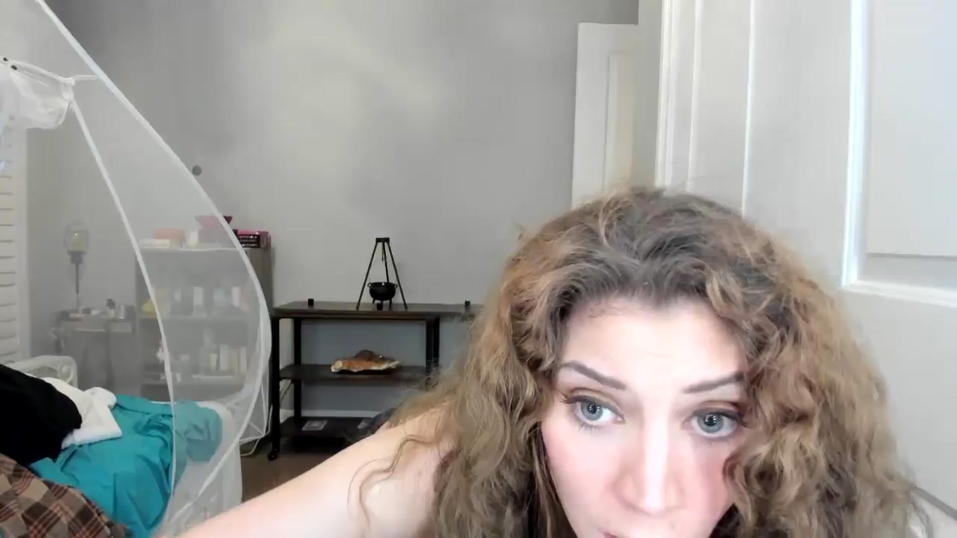 Gallery image thumbnail from Laurel's myfreecams stream on, 09/04/2025, 06:05 image 19 of 20