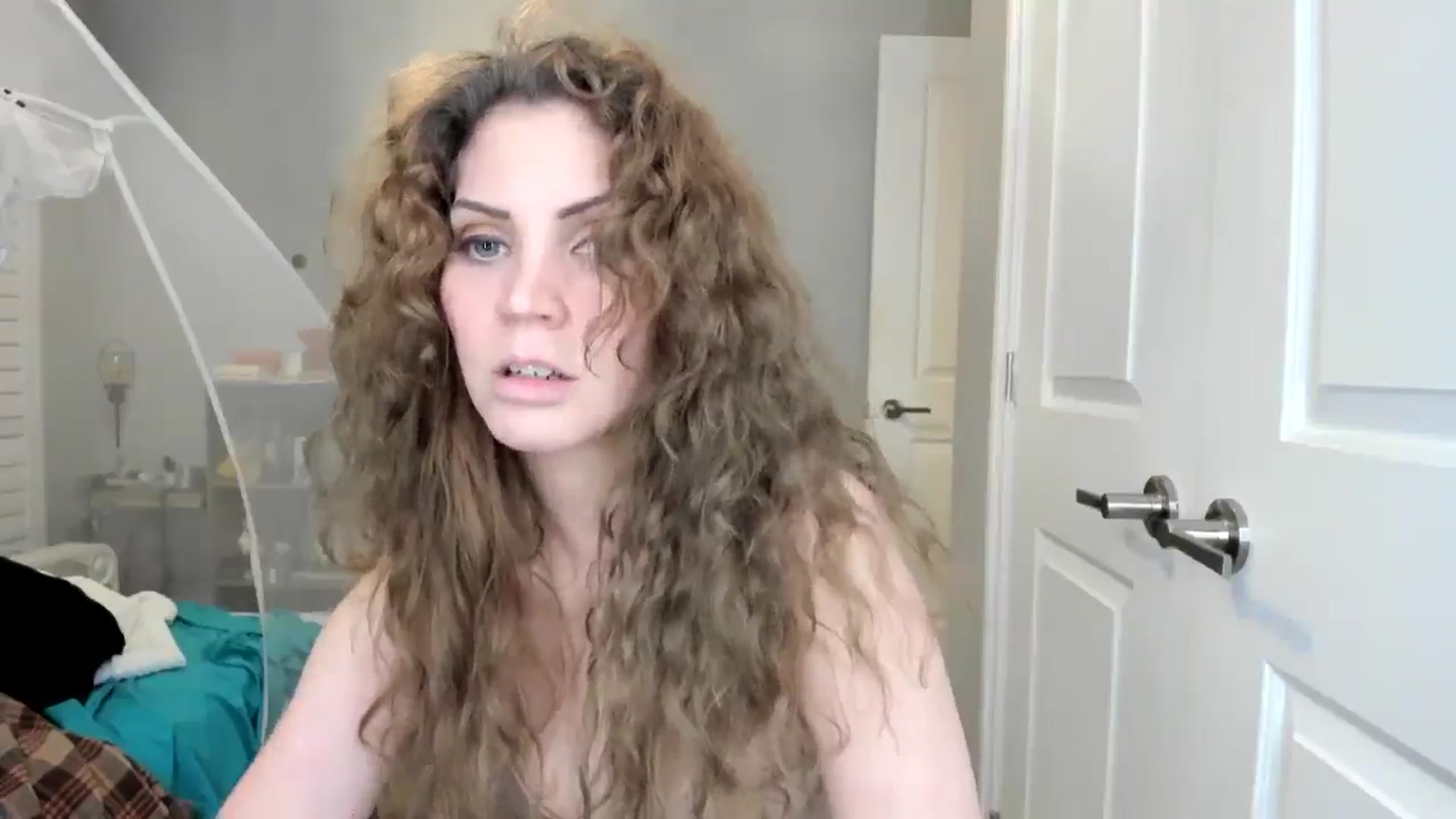 Gallery image thumbnail from Laurel's myfreecams stream on, 09/04/2025, 06:05 image 17 of 20