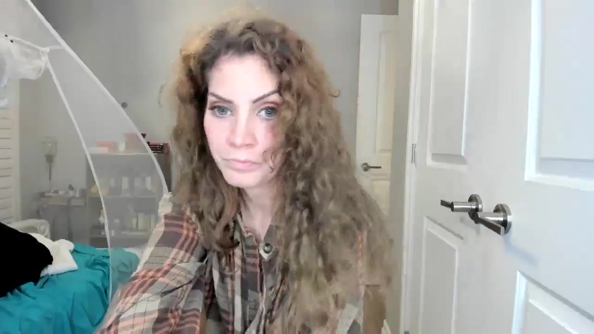Gallery image thumbnail from Laurel's myfreecams stream on, 09/04/2025, 06:05 image 12 of 20