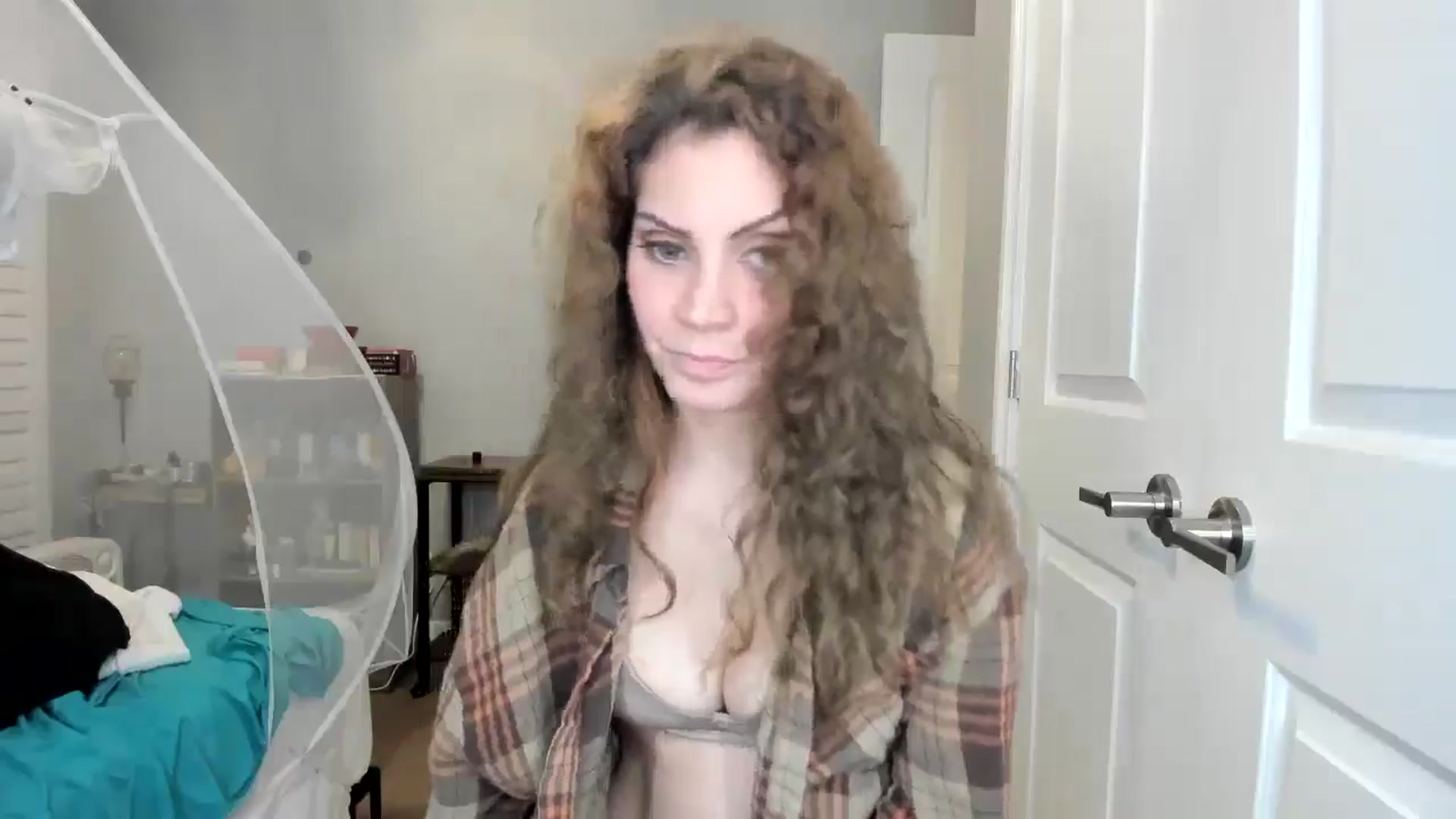 Gallery image thumbnail from Laurel's myfreecams stream on, 09/04/2025, 06:05 image 13 of 20