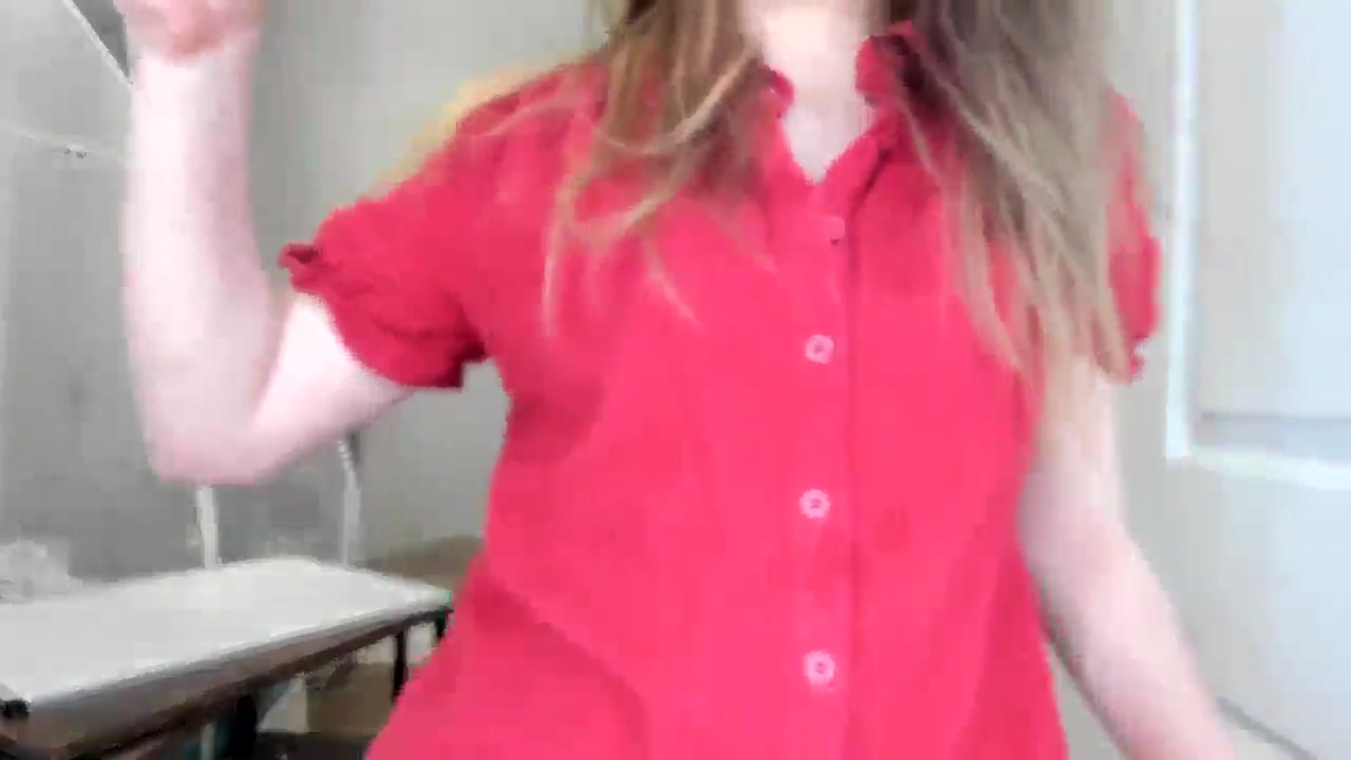 Gallery image thumbnail from Laurel's myfreecams stream on, 09/15/2025, 06:03 image 4 of 20