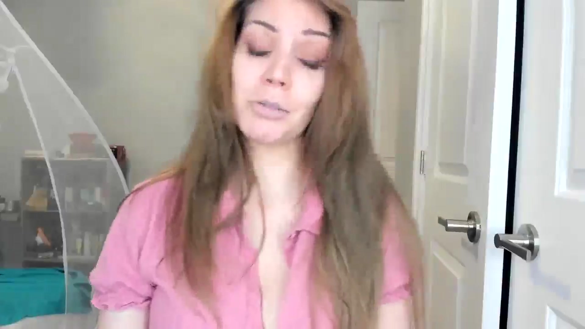 Gallery image thumbnail from Laurel's myfreecams stream on, 09/28/2025, 07:16 image 7 of 20