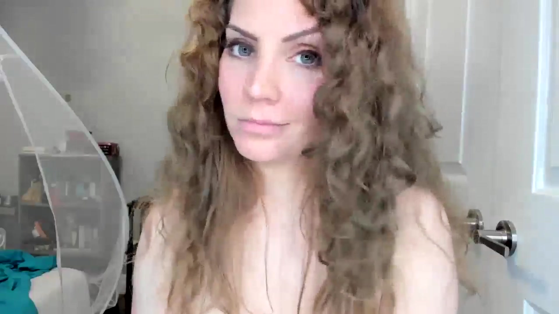 Gallery image thumbnail from Laurel's myfreecams stream on, 10/11/2025, 07:43 image 16 of 20