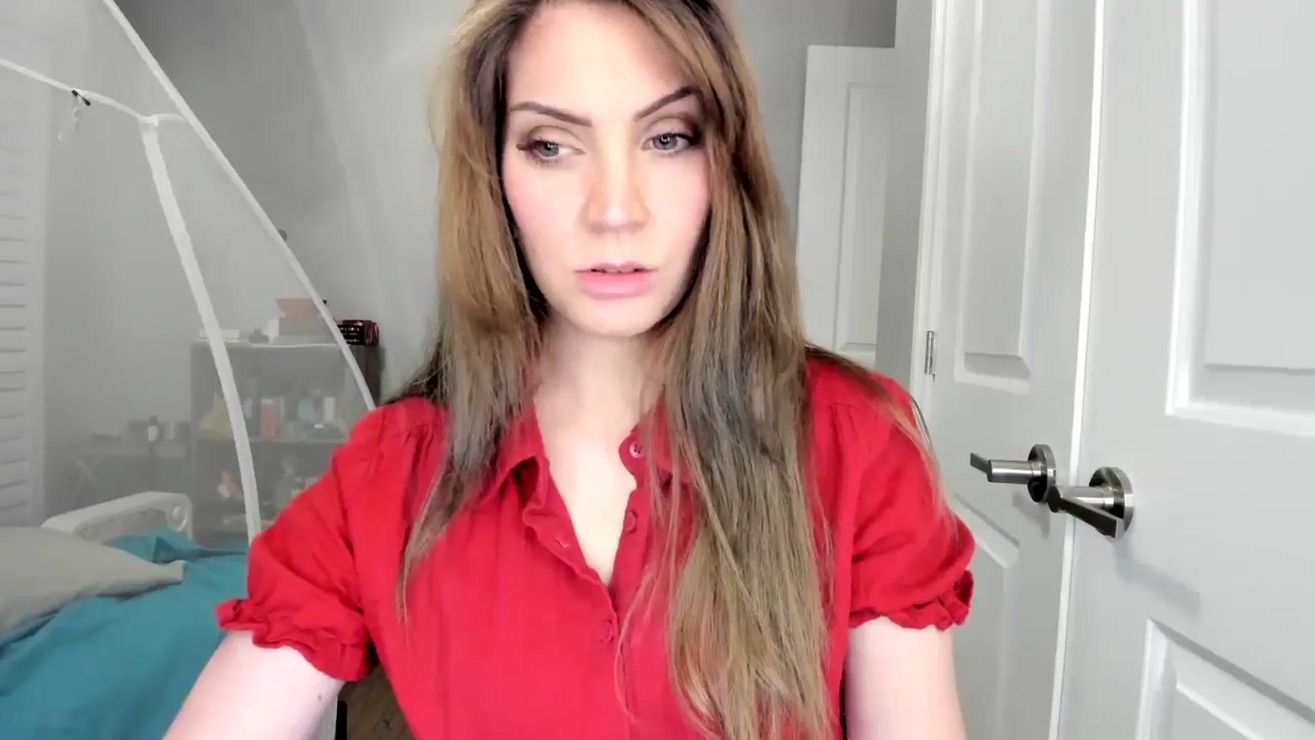 Gallery image thumbnail from Laurel's myfreecams stream on, 10/19/2025, 06:11 image 7 of 20