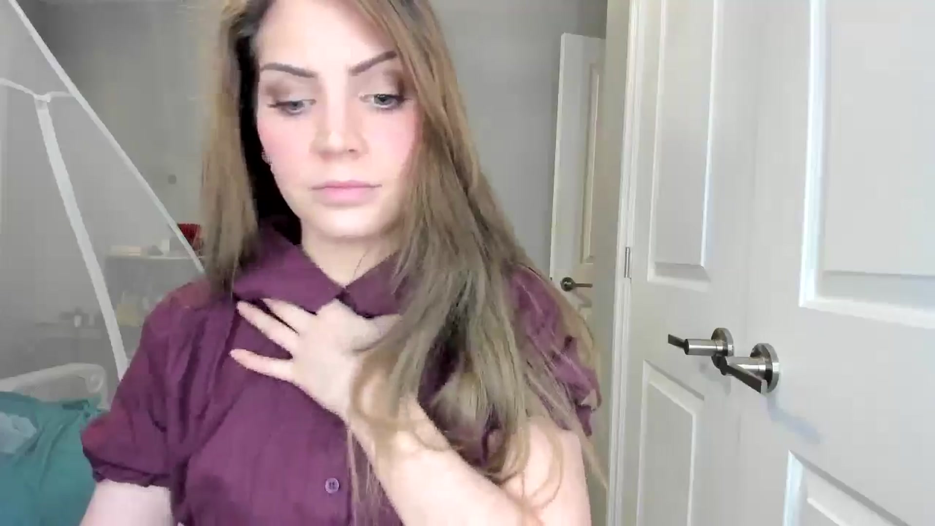 Gallery image thumbnail from Laurel's myfreecams stream on, 10/25/2025, 05:11 image 4 of 20