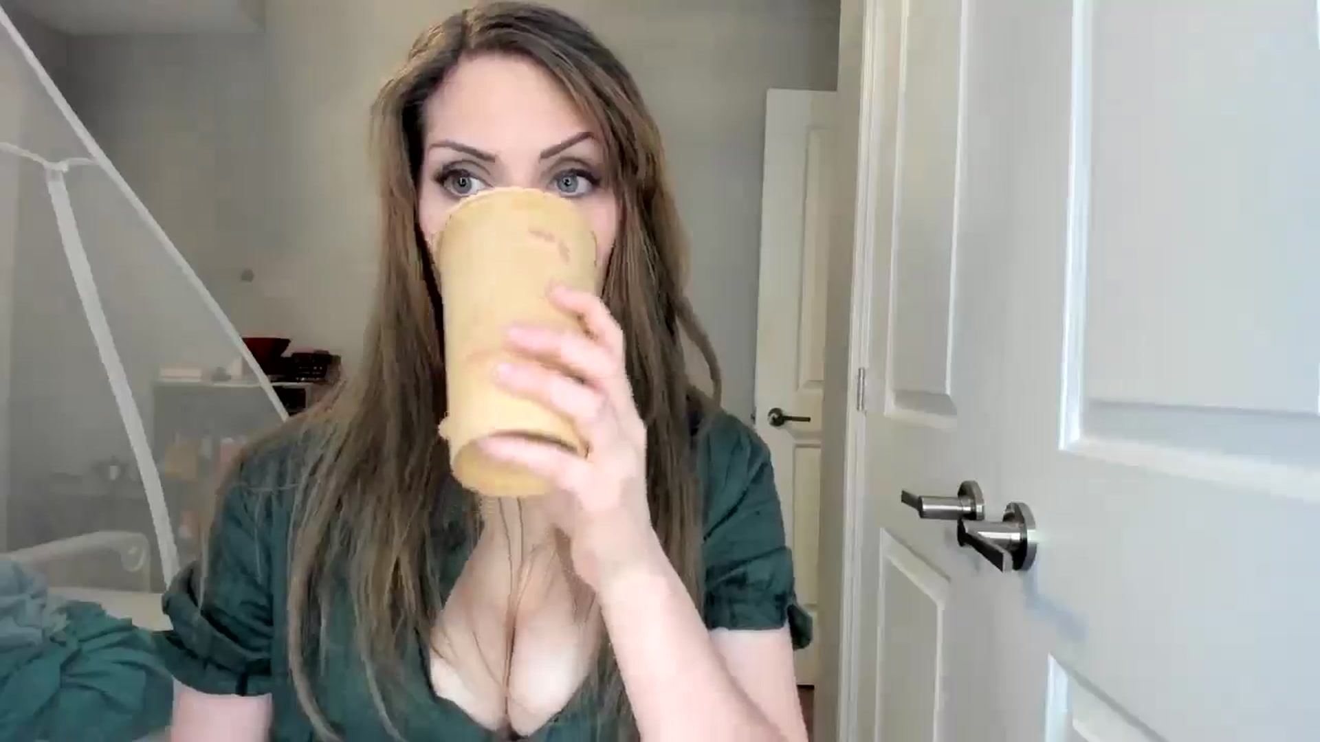 Gallery image thumbnail from Laurel's myfreecams stream on, 10/26/2025, 08:23 image 12 of 20