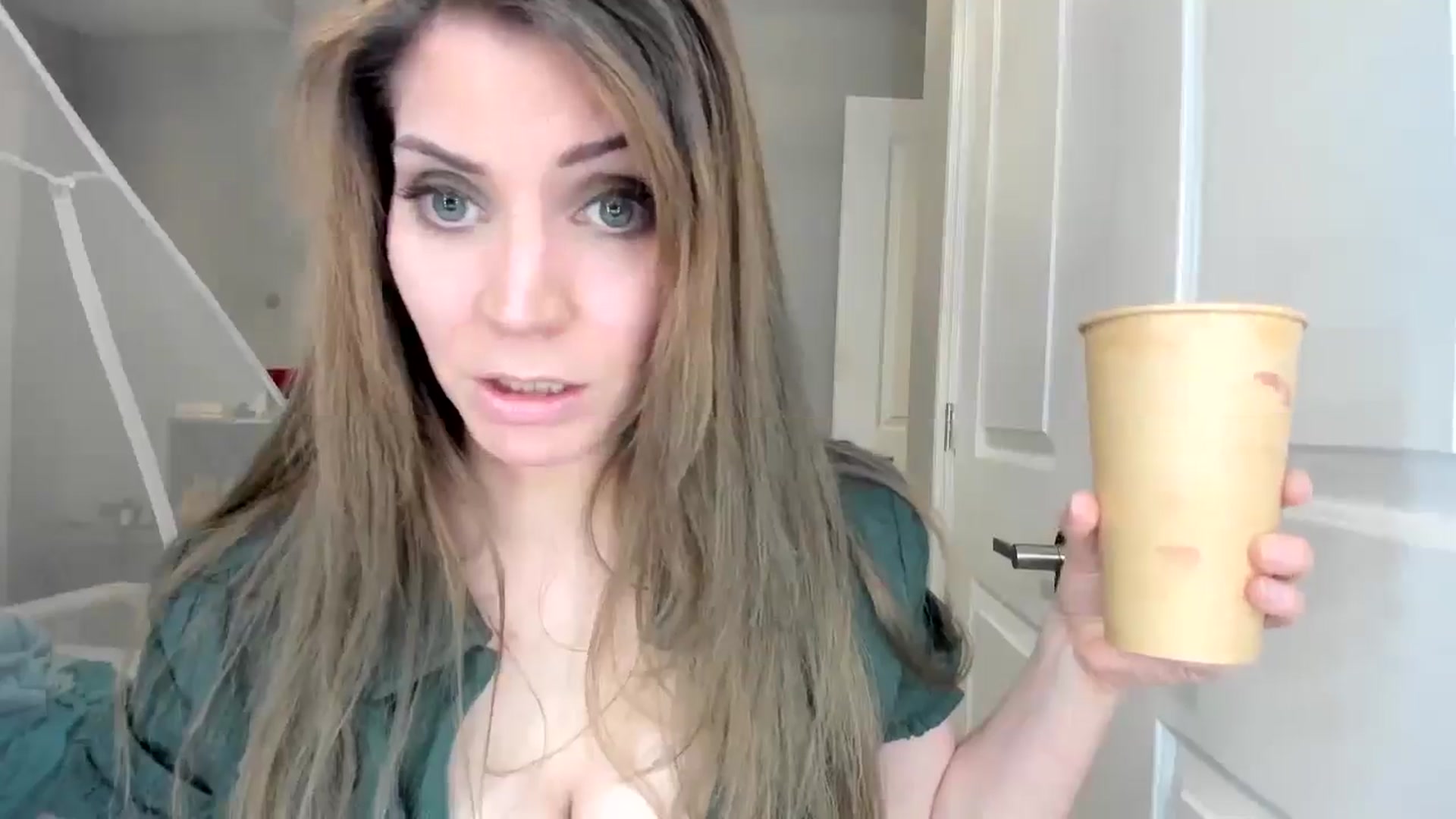 Gallery image thumbnail from Laurel's myfreecams stream on, 10/26/2025, 08:23 image 10 of 20