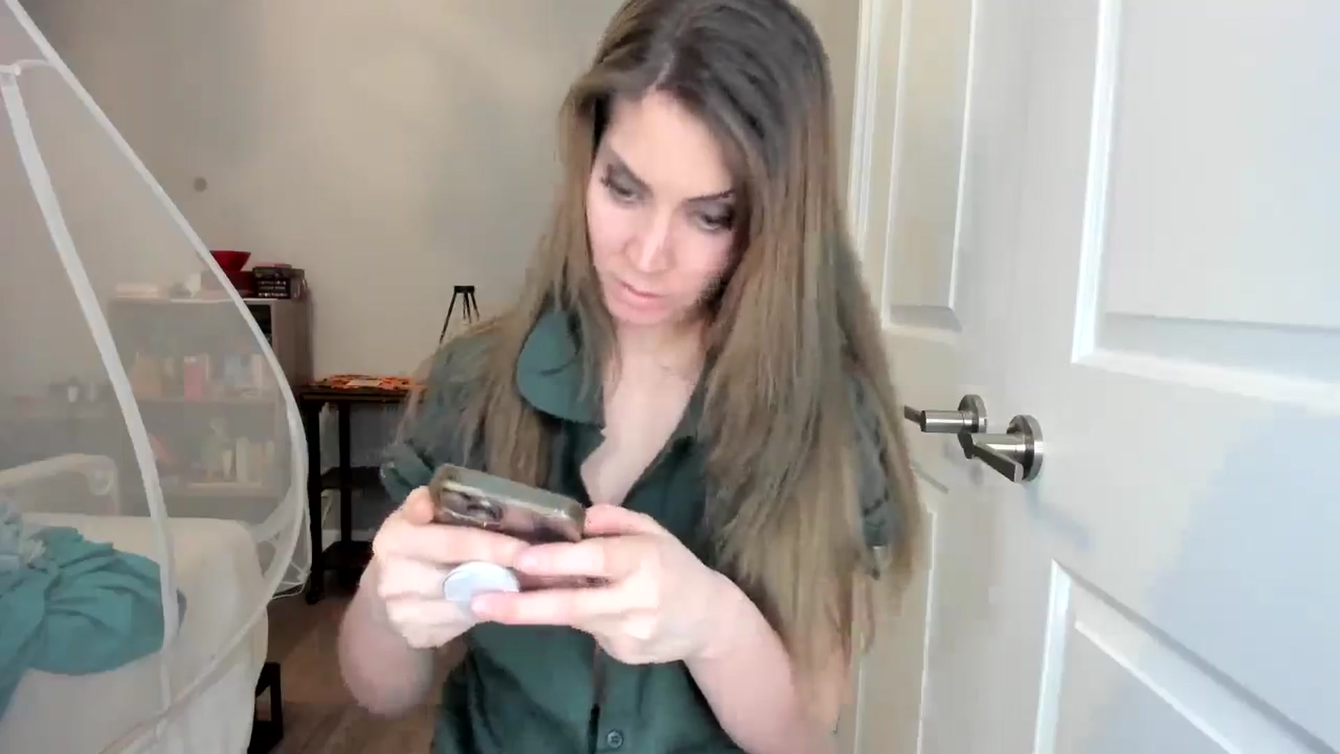 Gallery image thumbnail from Laurel's myfreecams stream on, 10/26/2025, 09:03 image 7 of 20