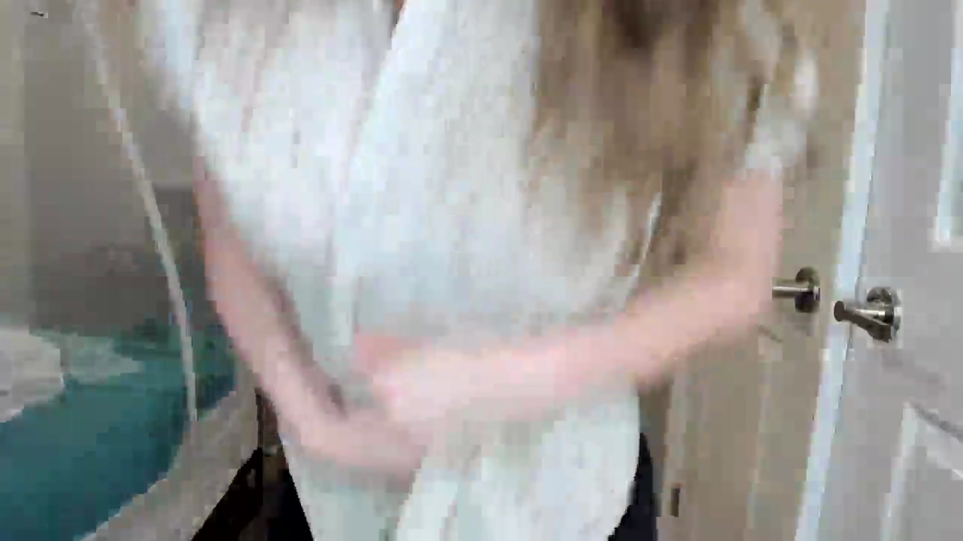 Gallery image thumbnail from Laurel's myfreecams stream on, 10/28/2025, 06:50 image 16 of 20