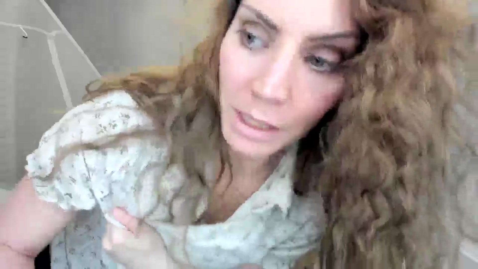 Gallery image thumbnail from Laurel's myfreecams stream on, 10/28/2025, 06:50 image 15 of 20