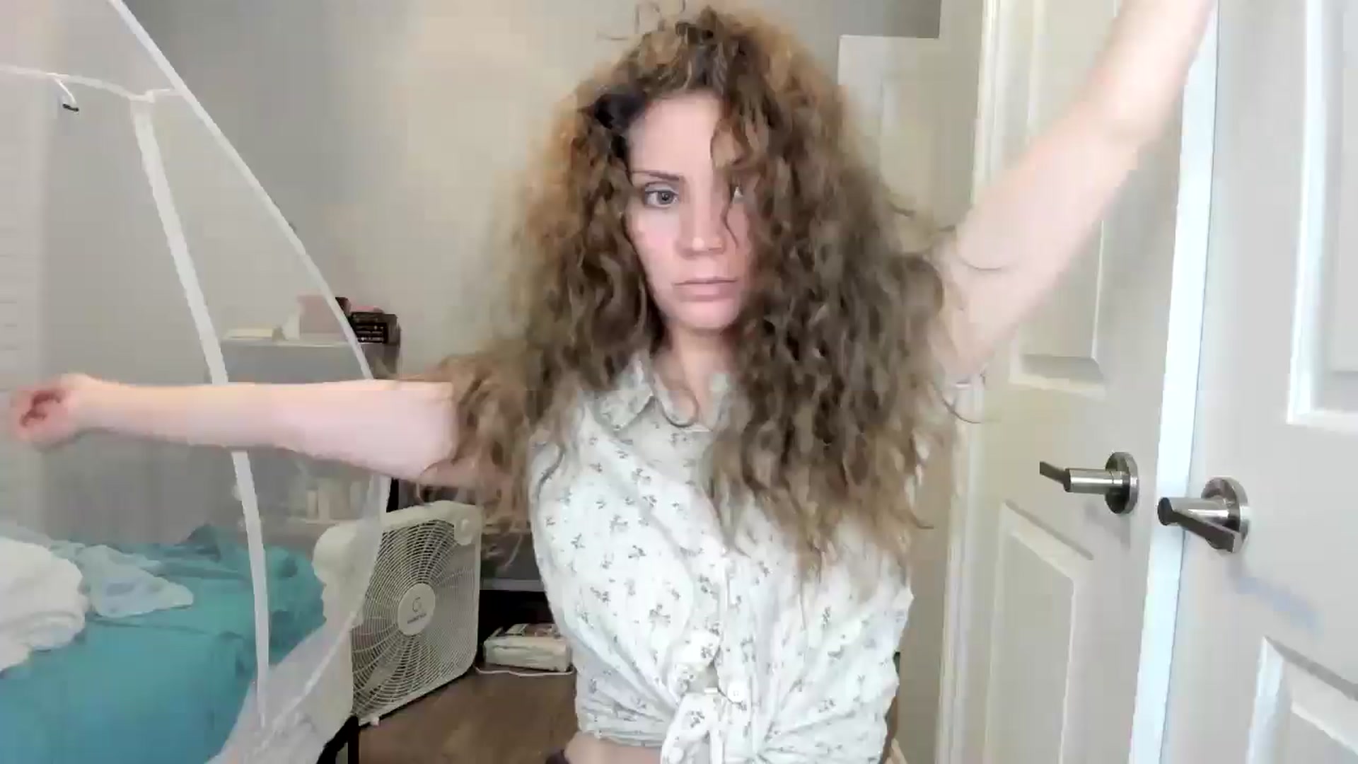 Gallery image thumbnail from Laurel's myfreecams stream on, 10/28/2025, 06:50 image 1 of 20