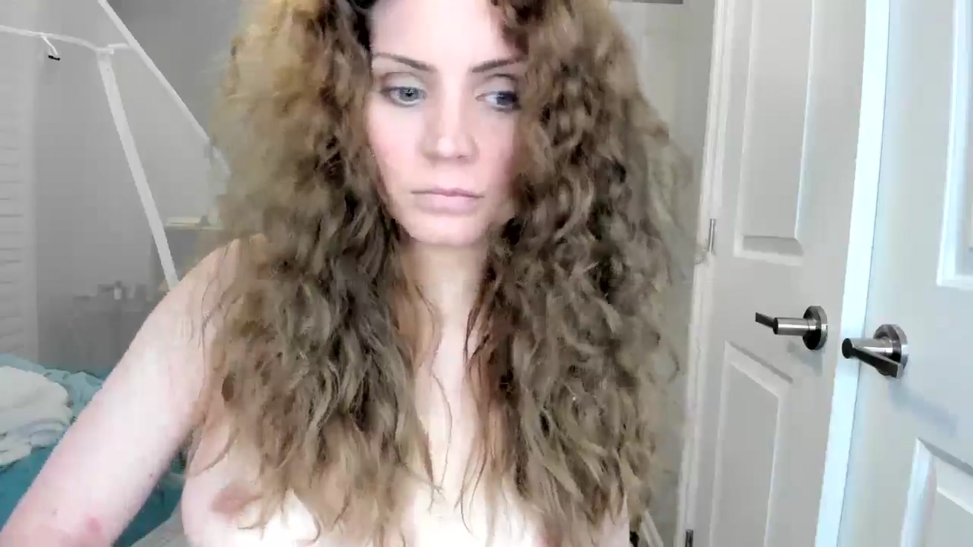 Gallery image thumbnail from Laurel's myfreecams stream on, 10/28/2025, 07:31 image 13 of 20