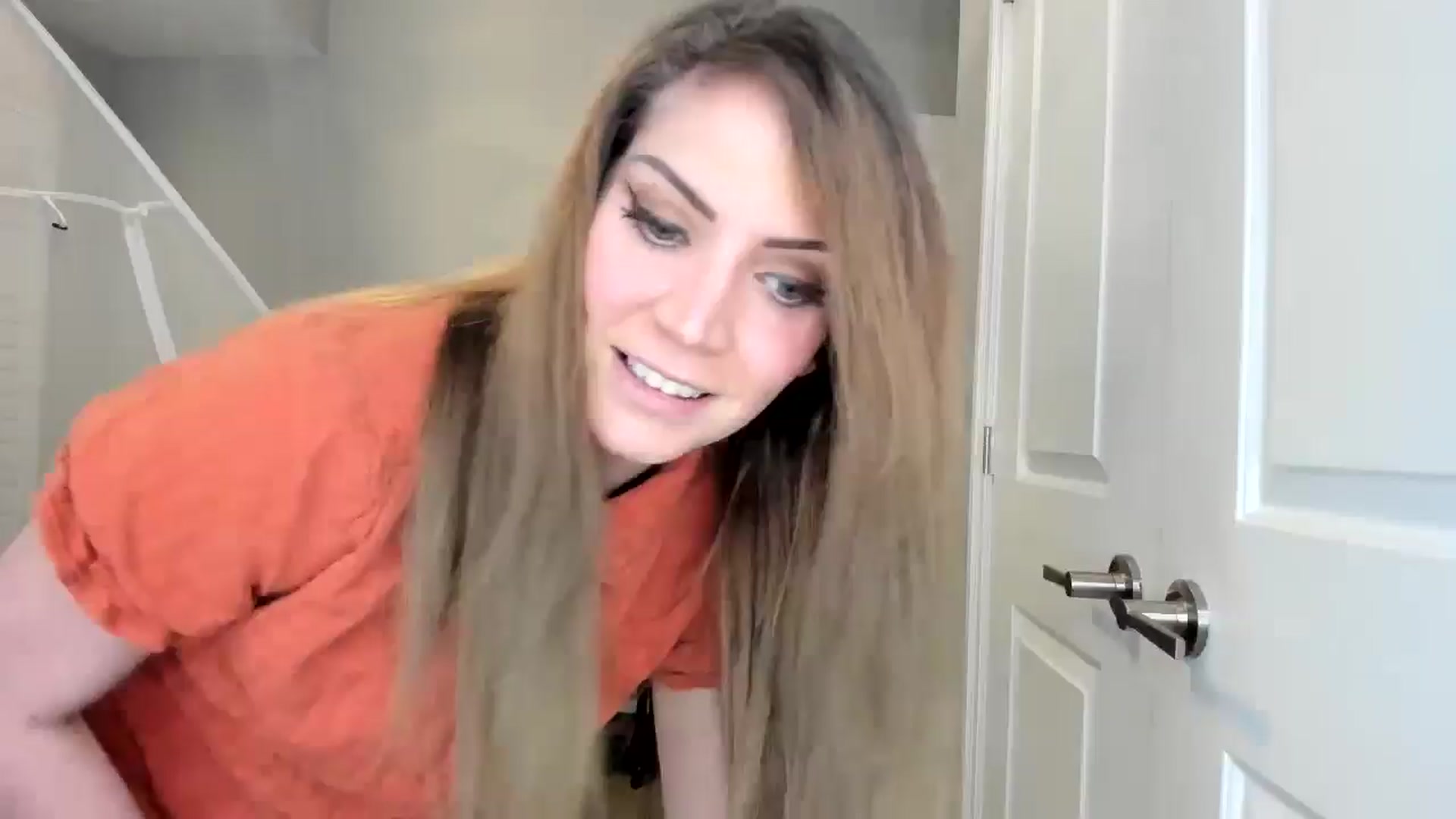 Gallery image thumbnail from Laurel's myfreecams stream on, 11/01/2025, 06:25 image 1 of 20