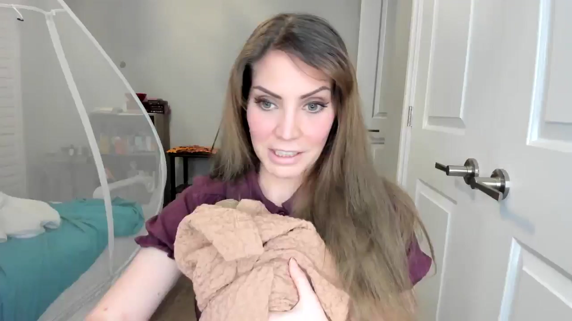 Gallery image thumbnail from Laurel's myfreecams stream on, 11/03/2025, 05:26 image 15 of 20