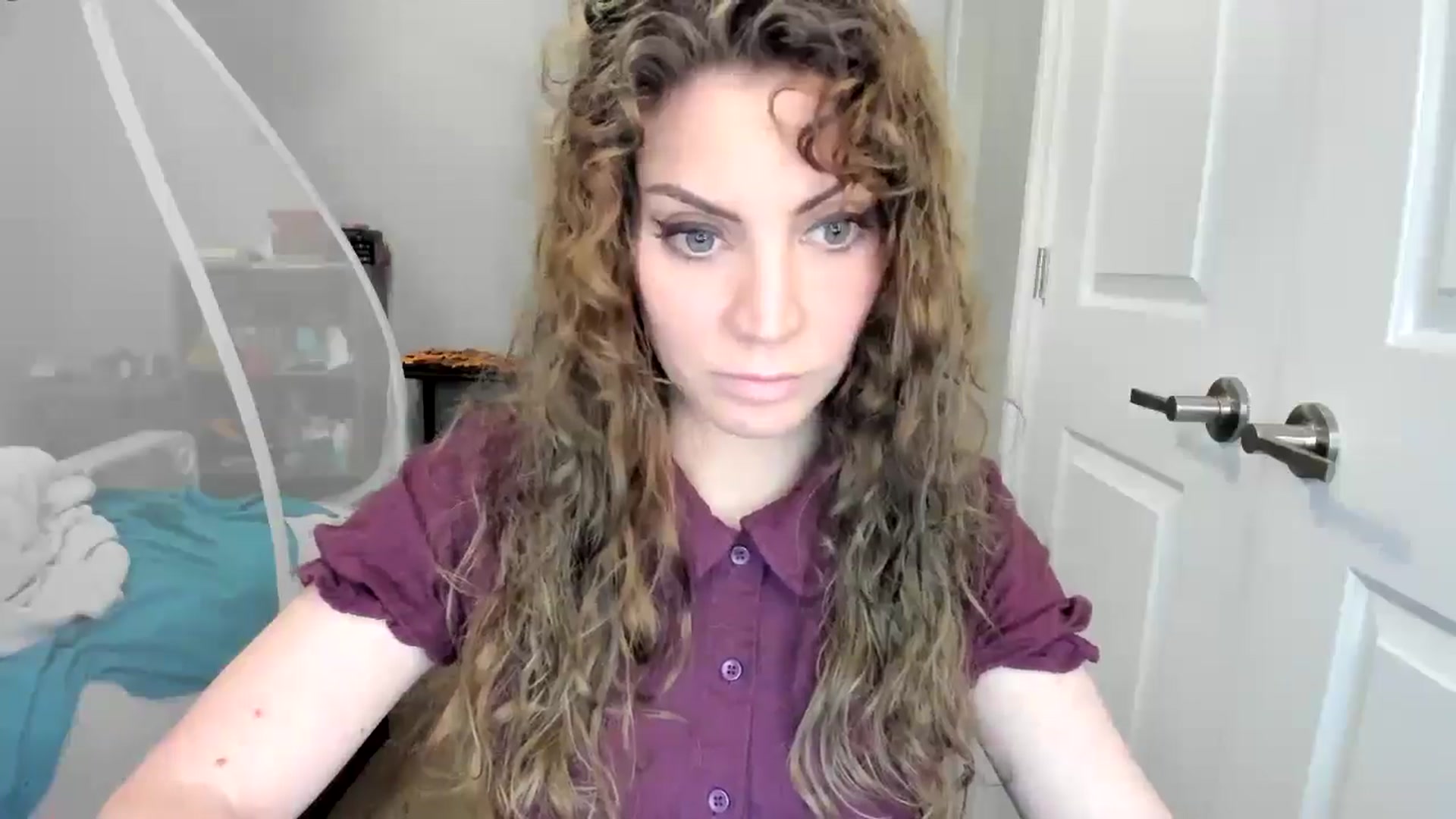 Gallery image thumbnail from Laurel's myfreecams stream on, 11/15/2025, 08:14 image 10 of 20