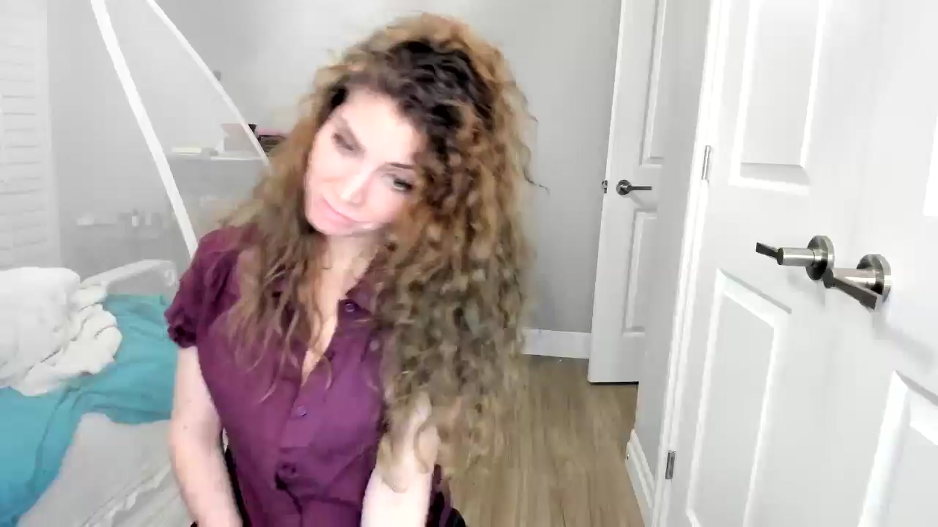 Gallery image thumbnail from Laurel's myfreecams stream on, 11/15/2025, 08:49 image 9 of 20