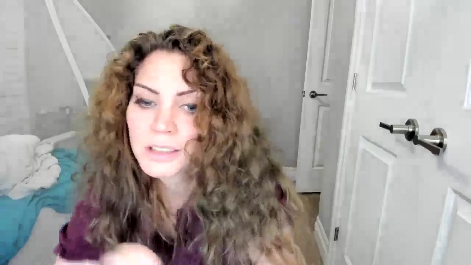 Gallery image thumbnail from Laurel's myfreecams stream on, 11/15/2025, 08:49 image 15 of 20