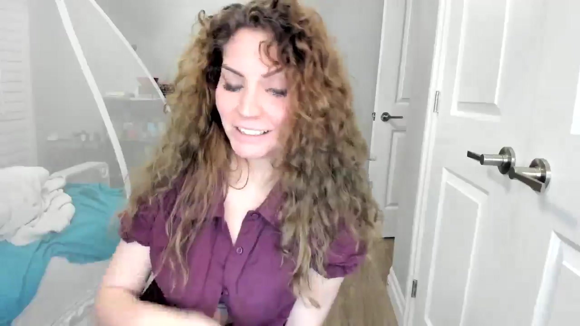 Gallery image thumbnail from Laurel's myfreecams stream on, 11/15/2025, 08:49 image 8 of 20