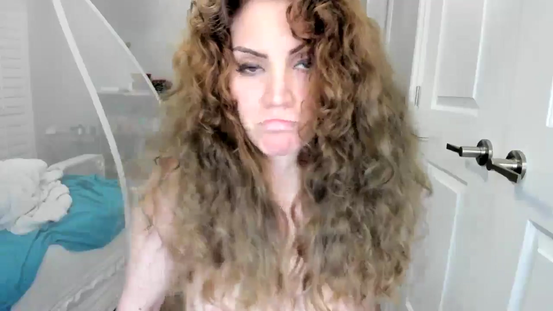 Gallery image thumbnail from Laurel's myfreecams stream on, 11/15/2025, 08:49 image 20 of 20