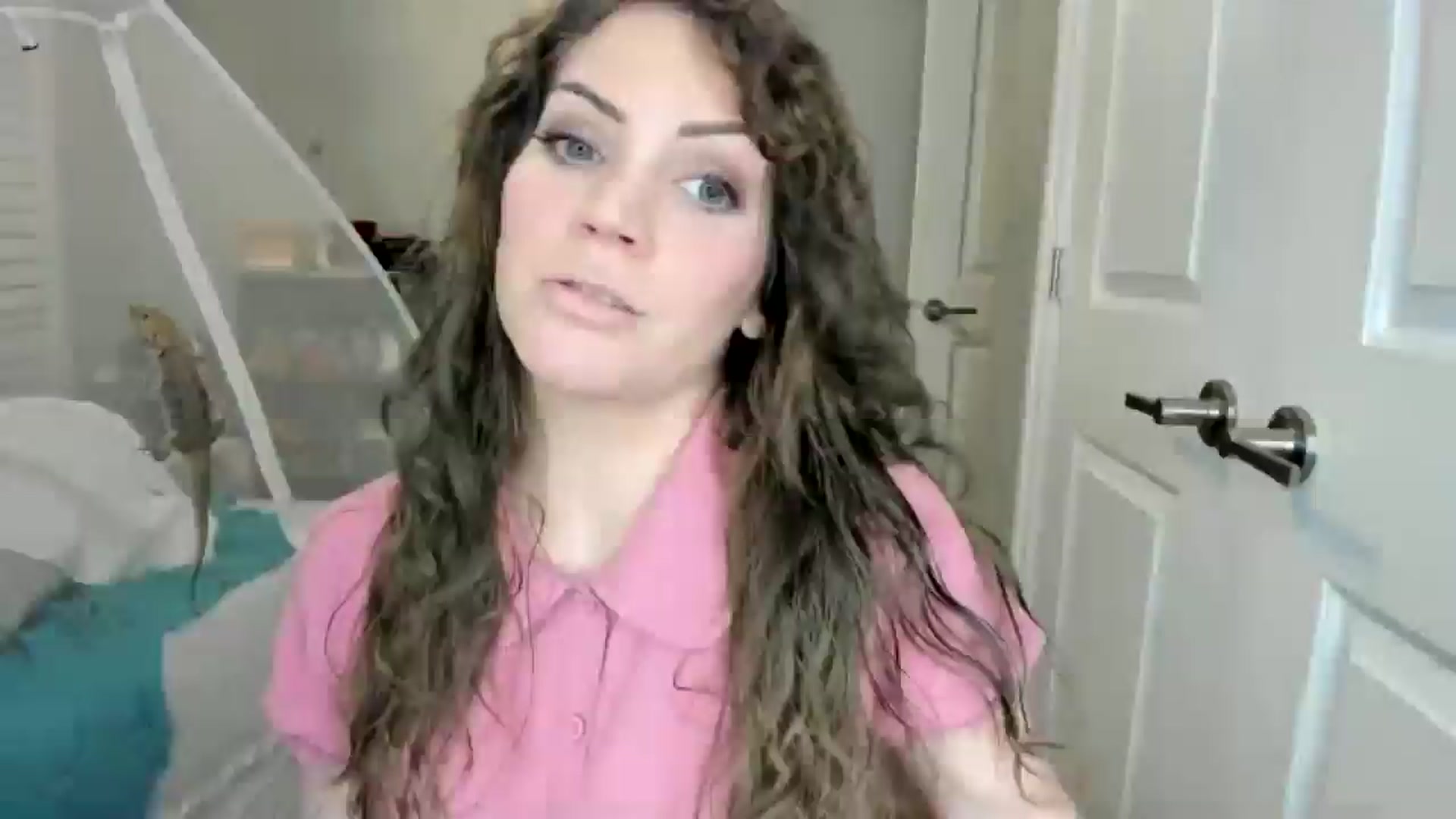 Gallery image thumbnail from Laurel's myfreecams stream on, 11/17/2025, 05:24 image 1 of 20