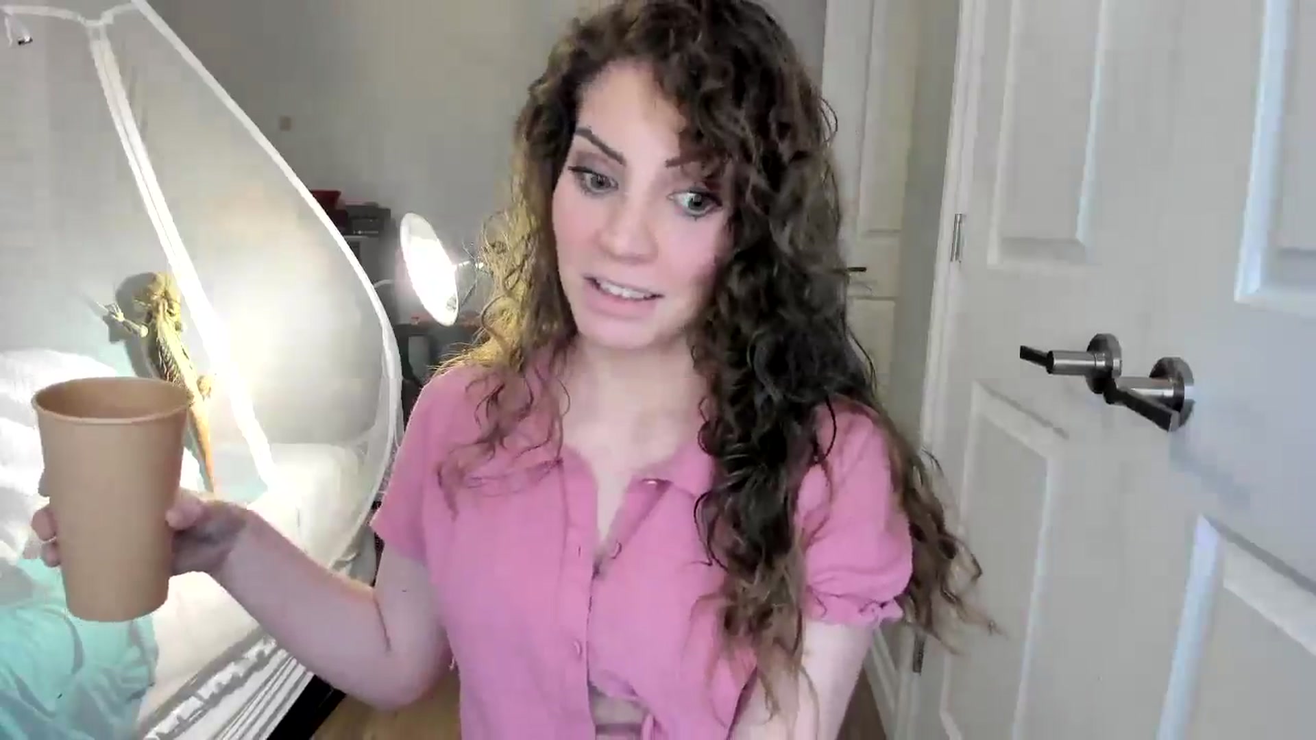 Gallery image thumbnail from Laurel's myfreecams stream on, 11/17/2025, 06:12 image 3 of 20