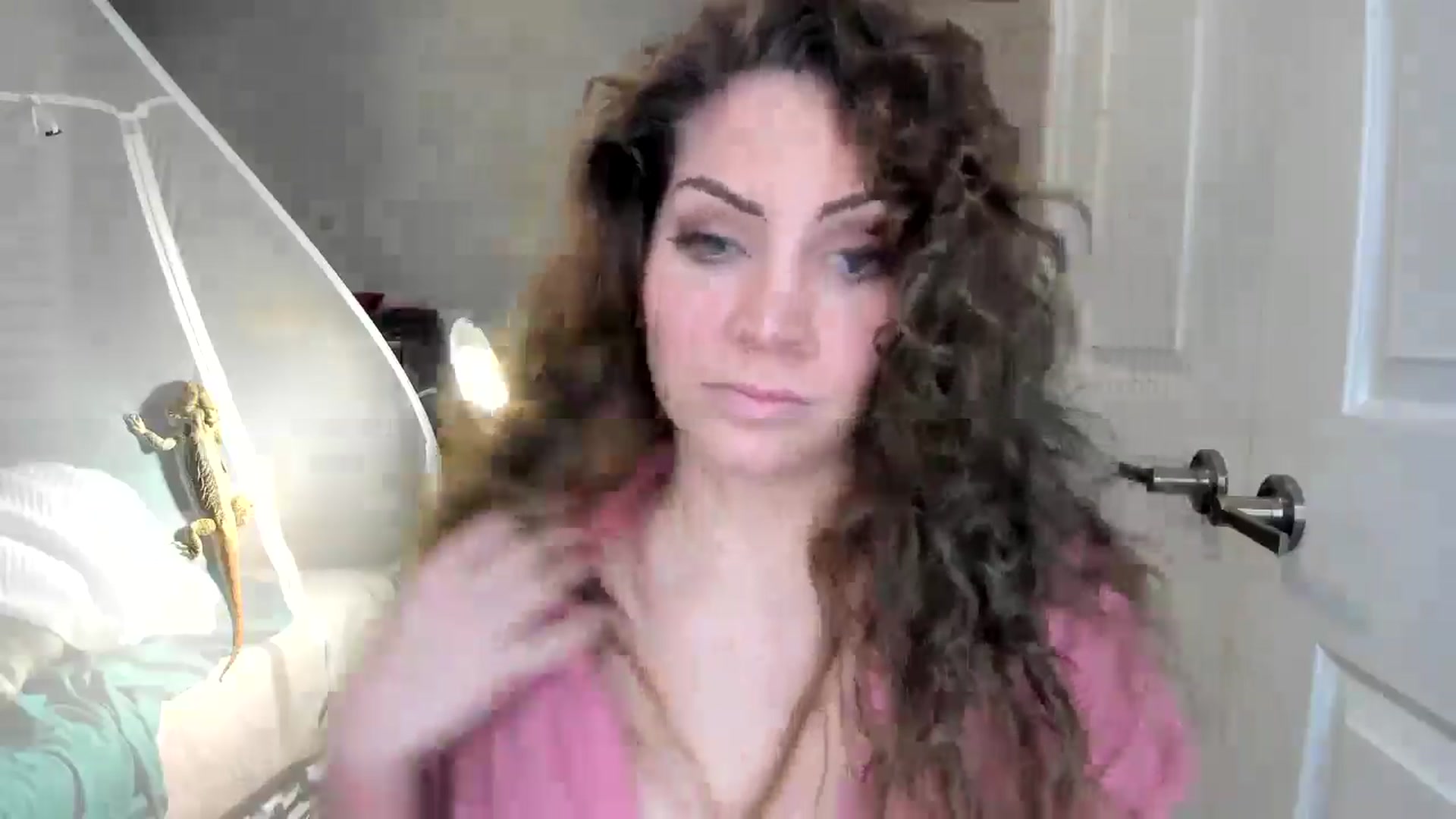 Gallery image thumbnail from Laurel's myfreecams stream on, 11/17/2025, 06:12 image 10 of 20