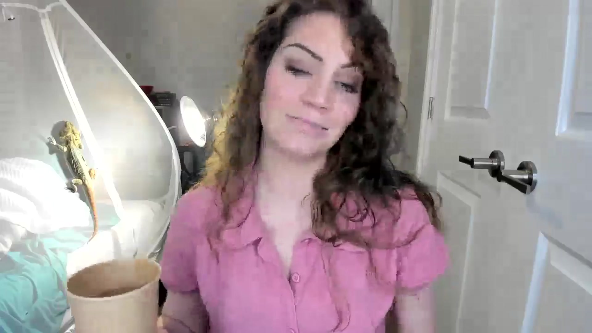 Gallery image thumbnail from Laurel's myfreecams stream on, 11/17/2025, 06:12 image 2 of 20