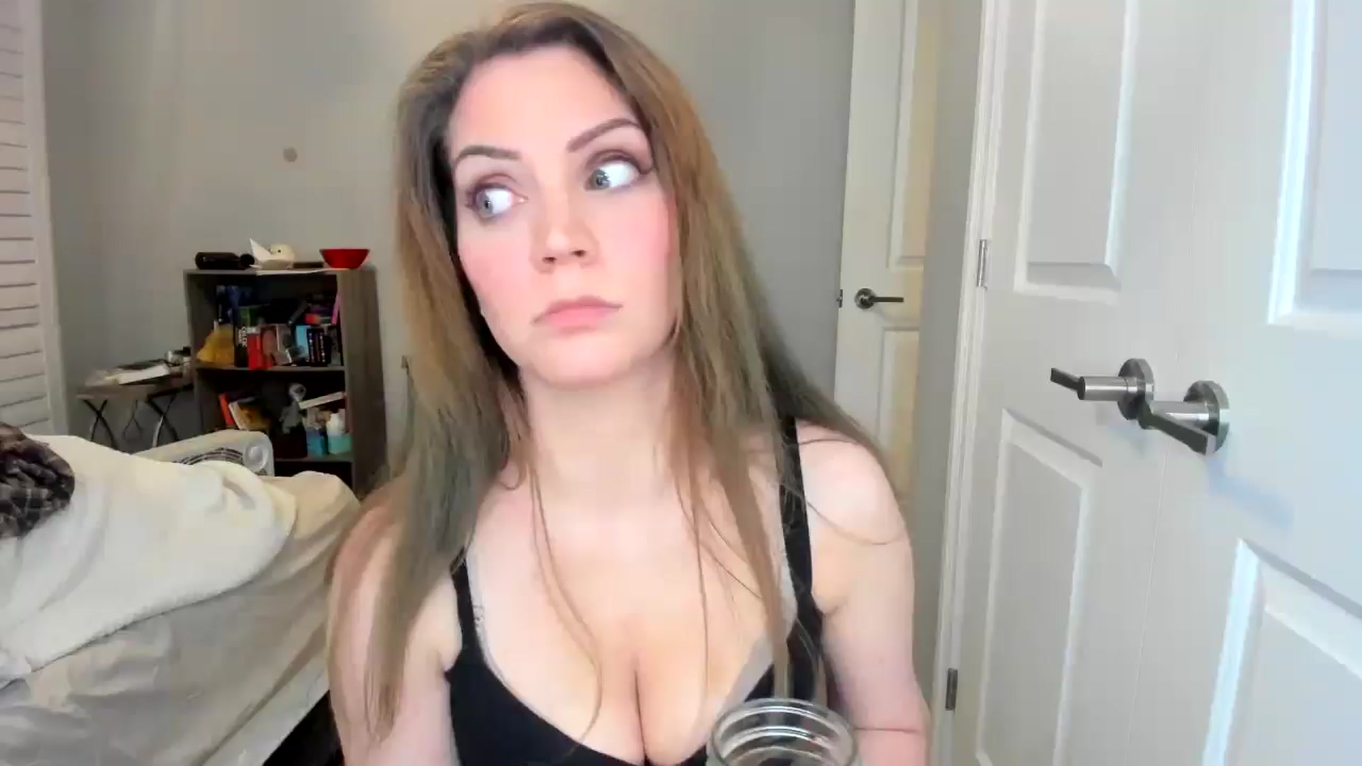 Gallery image thumbnail from Laurel's myfreecams stream on, 12/12/2025, 09:30 image 15 of 20