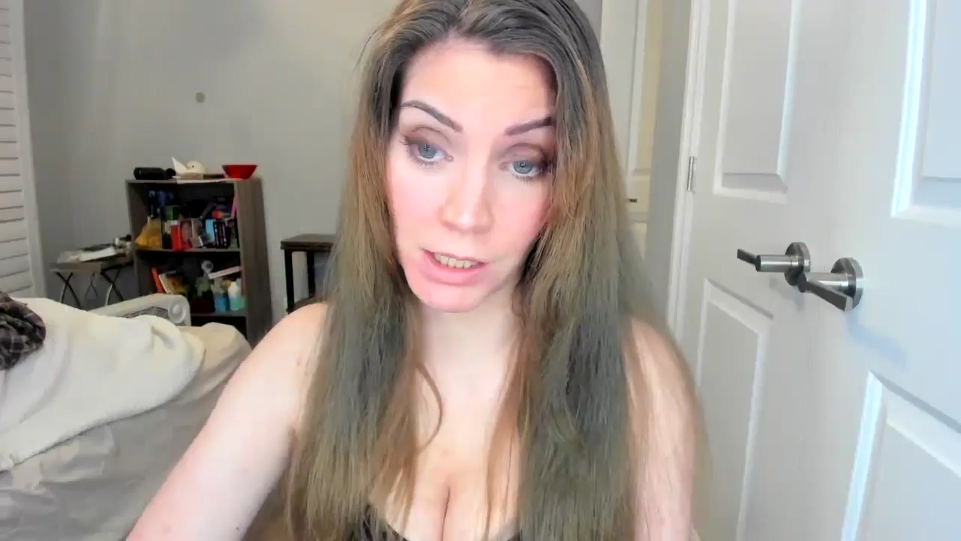 Gallery image thumbnail from Laurel's myfreecams stream on, 12/12/2025, 09:30 image 12 of 20