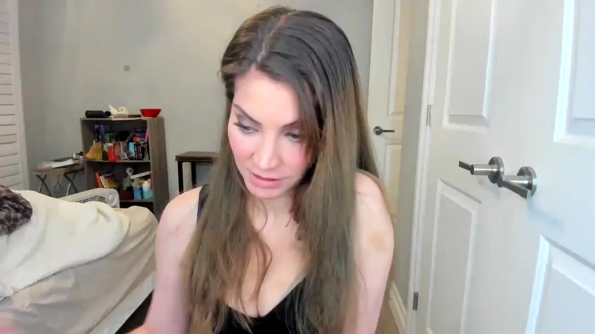 Gallery image thumbnail from Laurel's myfreecams stream on, 12/12/2025, 09:30 image 14 of 20
