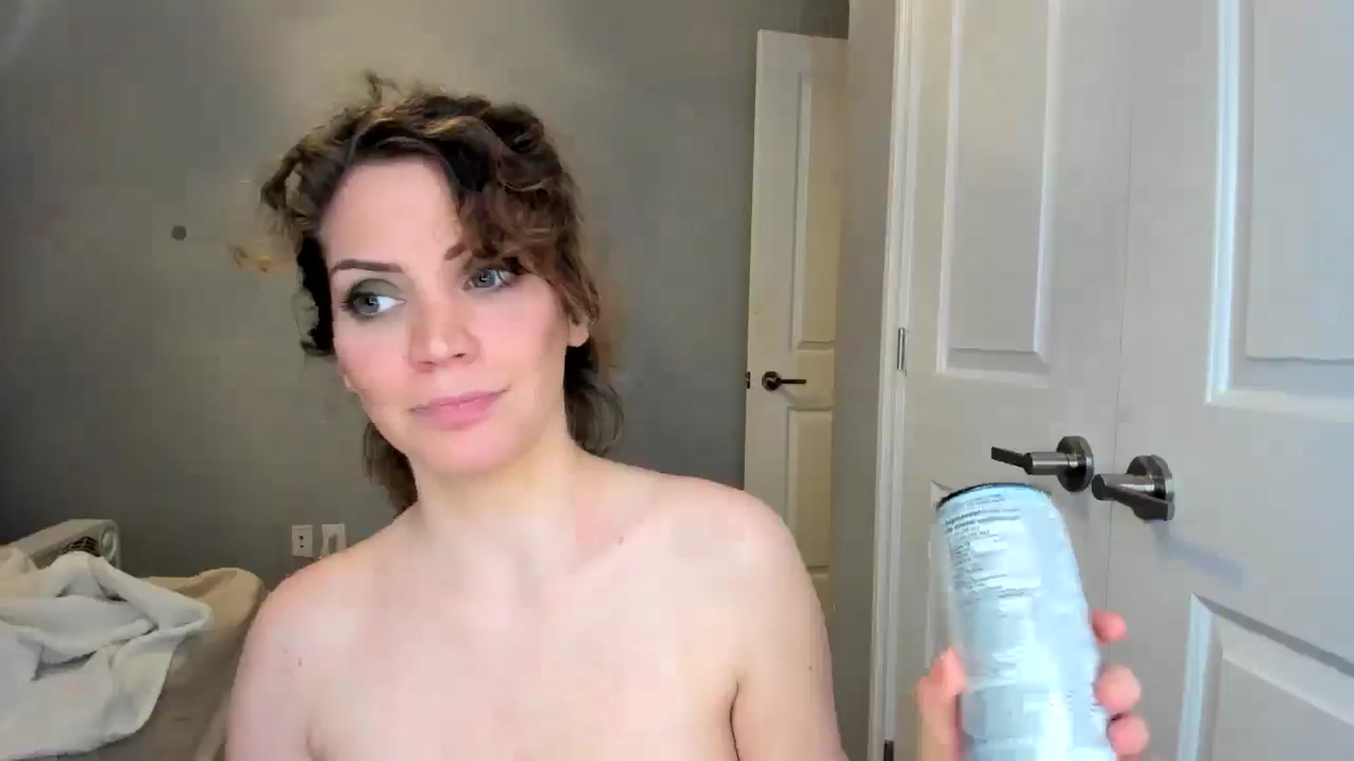 Gallery image thumbnail from Laurel's myfreecams stream on, 12/20/2025, 09:14 image 4 of 20