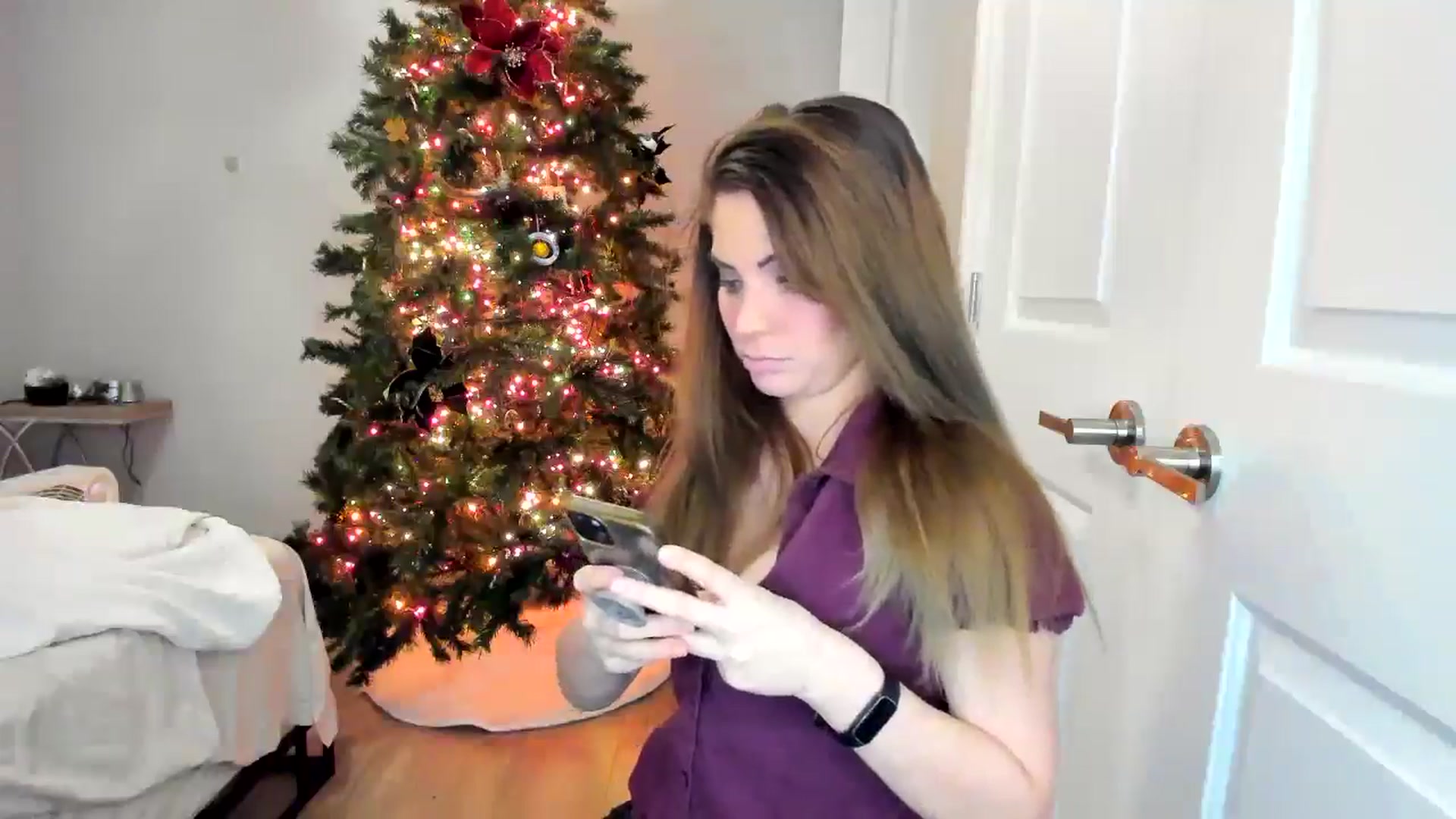 Gallery image thumbnail from Laurel's myfreecams stream on, 12/27/2025, 07:23 image 13 of 20