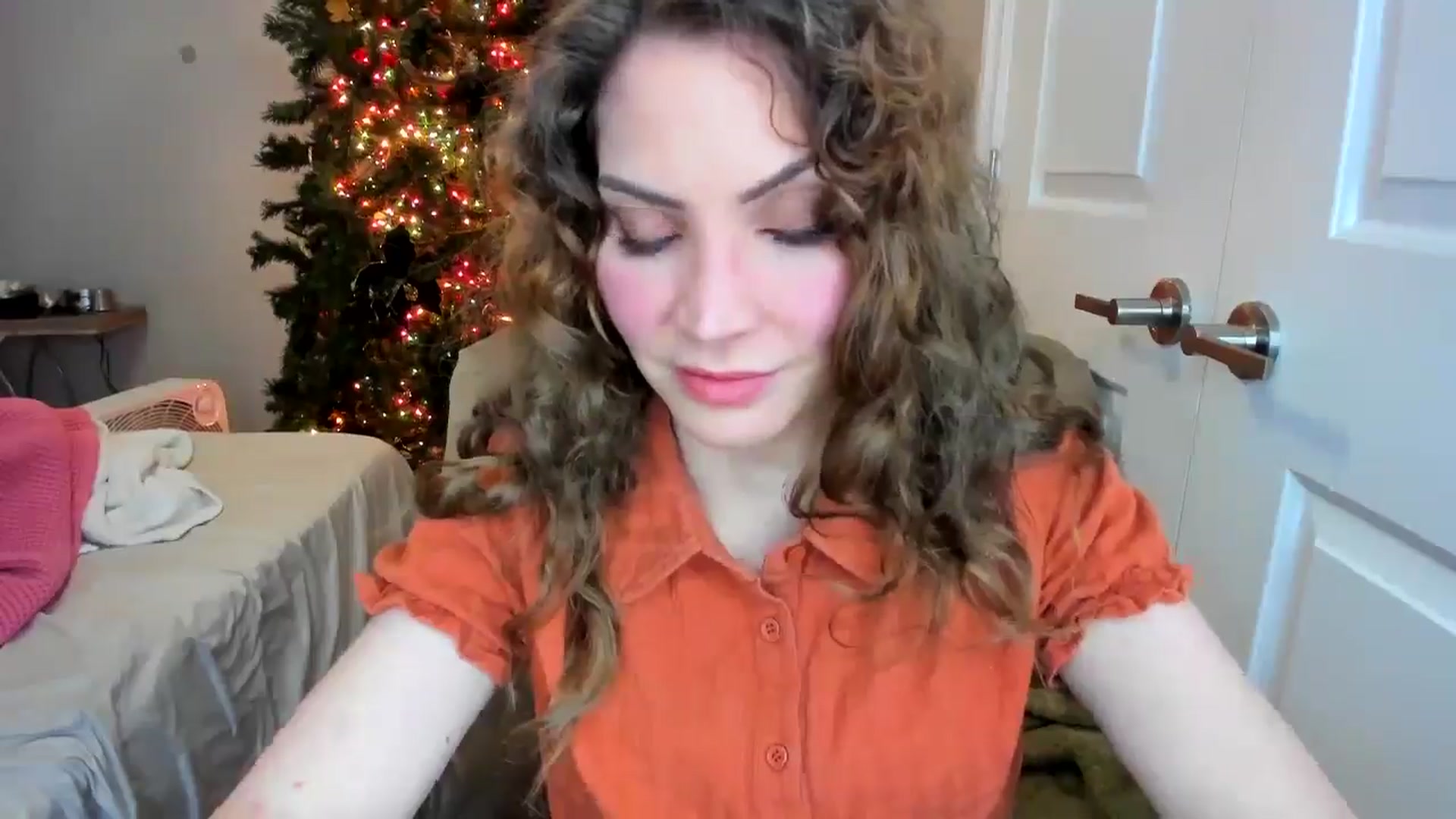 Gallery image thumbnail from Laurel's myfreecams stream on, 01/04/2026, 06:42 image 6 of 20