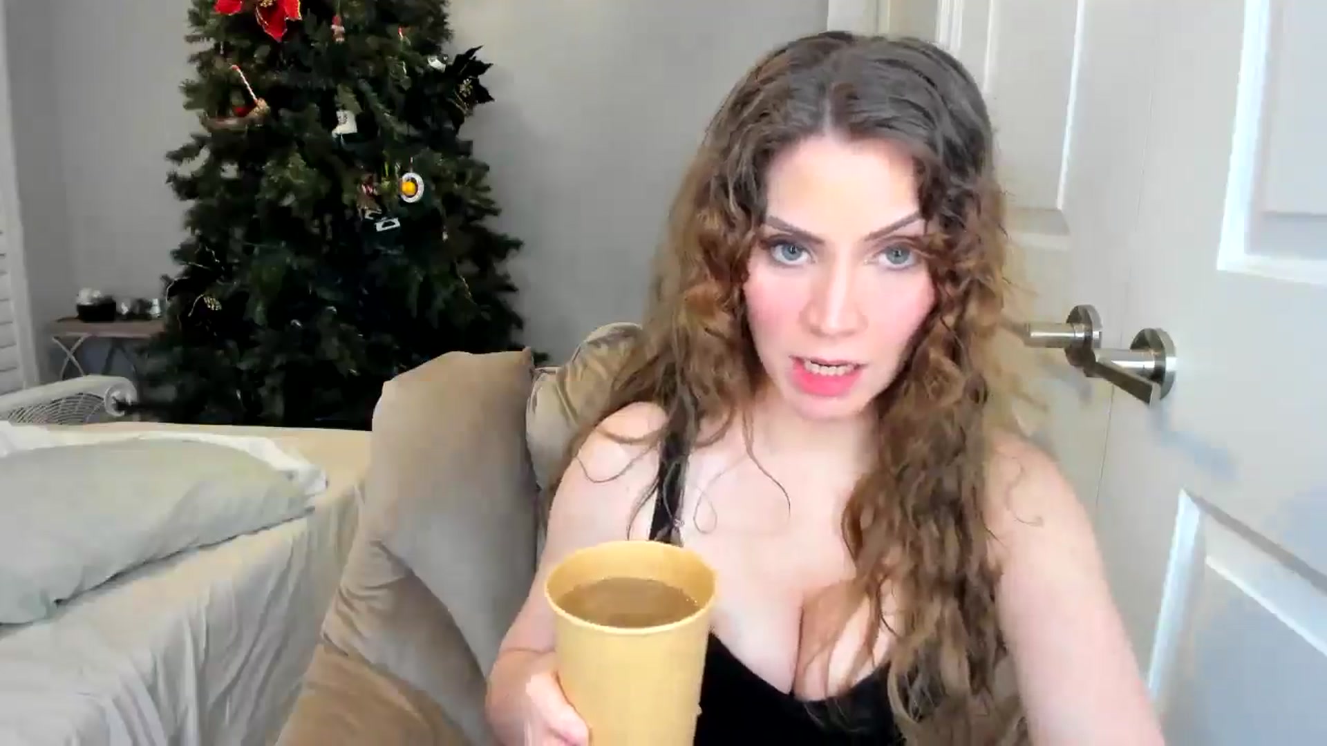 Gallery image thumbnail from Laurel's myfreecams stream on, 01/07/2026, 07:09 image 6 of 20