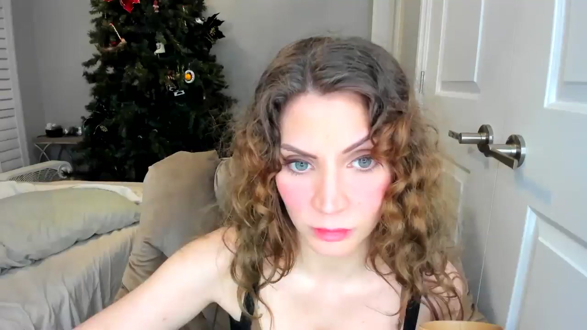 Gallery image thumbnail from Laurel's myfreecams stream on, 01/07/2026, 07:09 image 17 of 20
