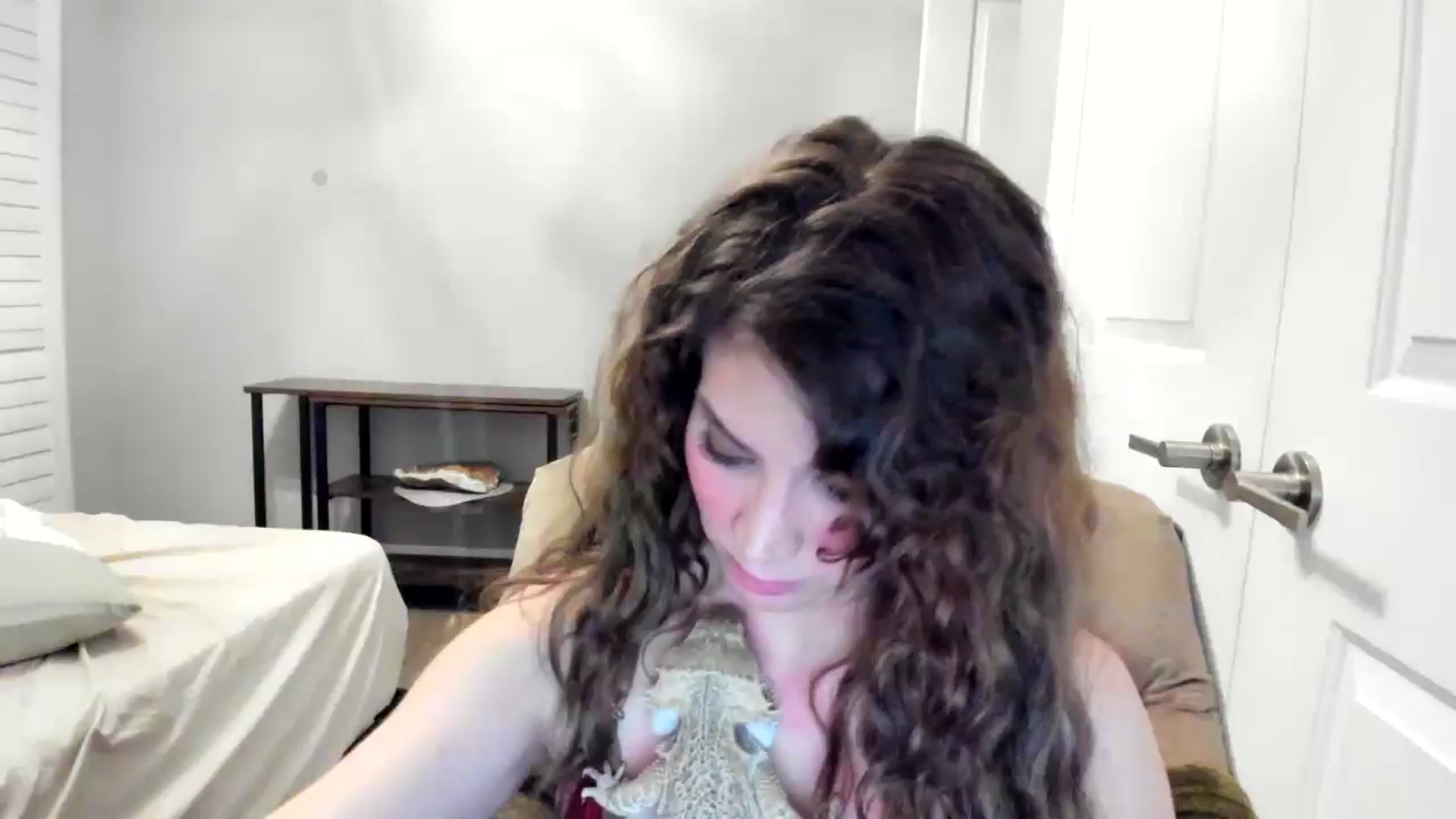 Gallery image thumbnail from Laurel's myfreecams stream on, 01/19/2026, 24:12 image 1 of 20