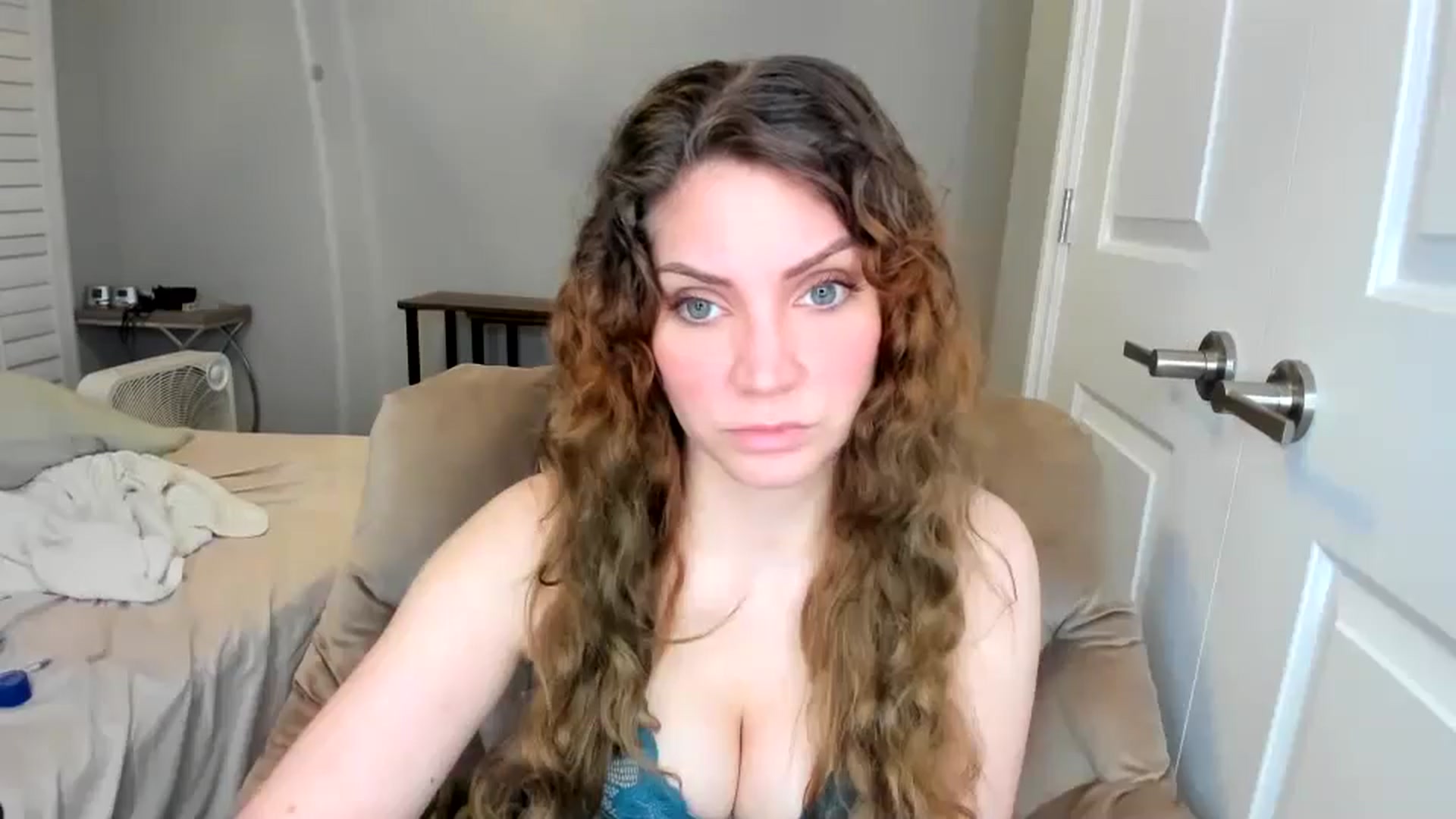 Gallery image thumbnail from Laurel's myfreecams stream on, 01/24/2026, 03:57 image 5 of 20