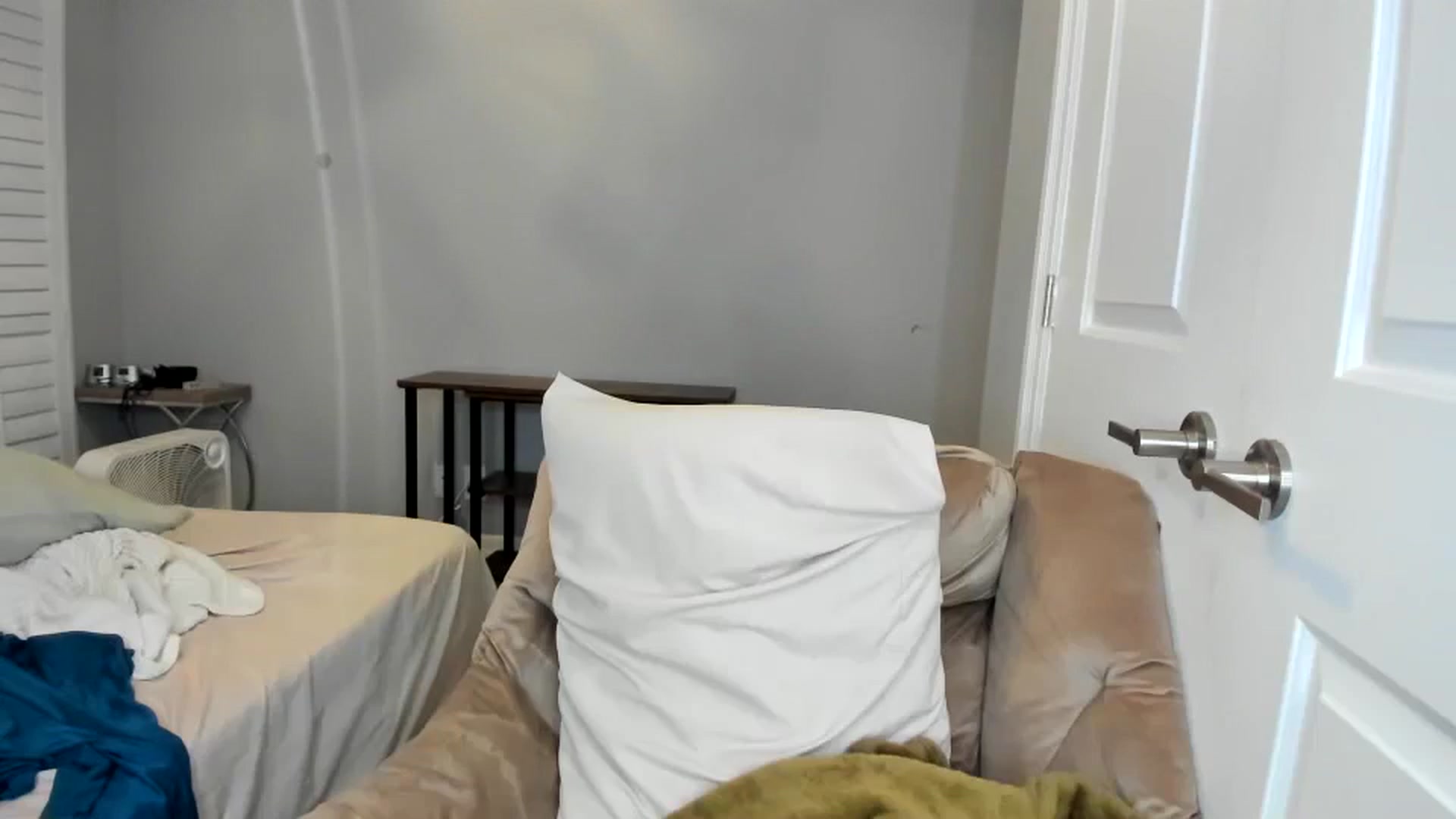 Gallery image thumbnail from Laurel's myfreecams stream on, 01/24/2026, 05:02 image 15 of 20