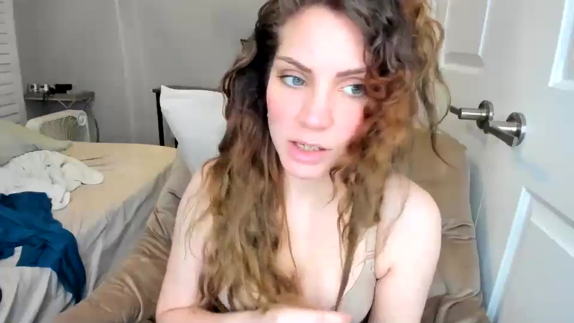 Gallery image thumbnail from Laurel's myfreecams stream on, 01/24/2026, 05:02 image 6 of 20