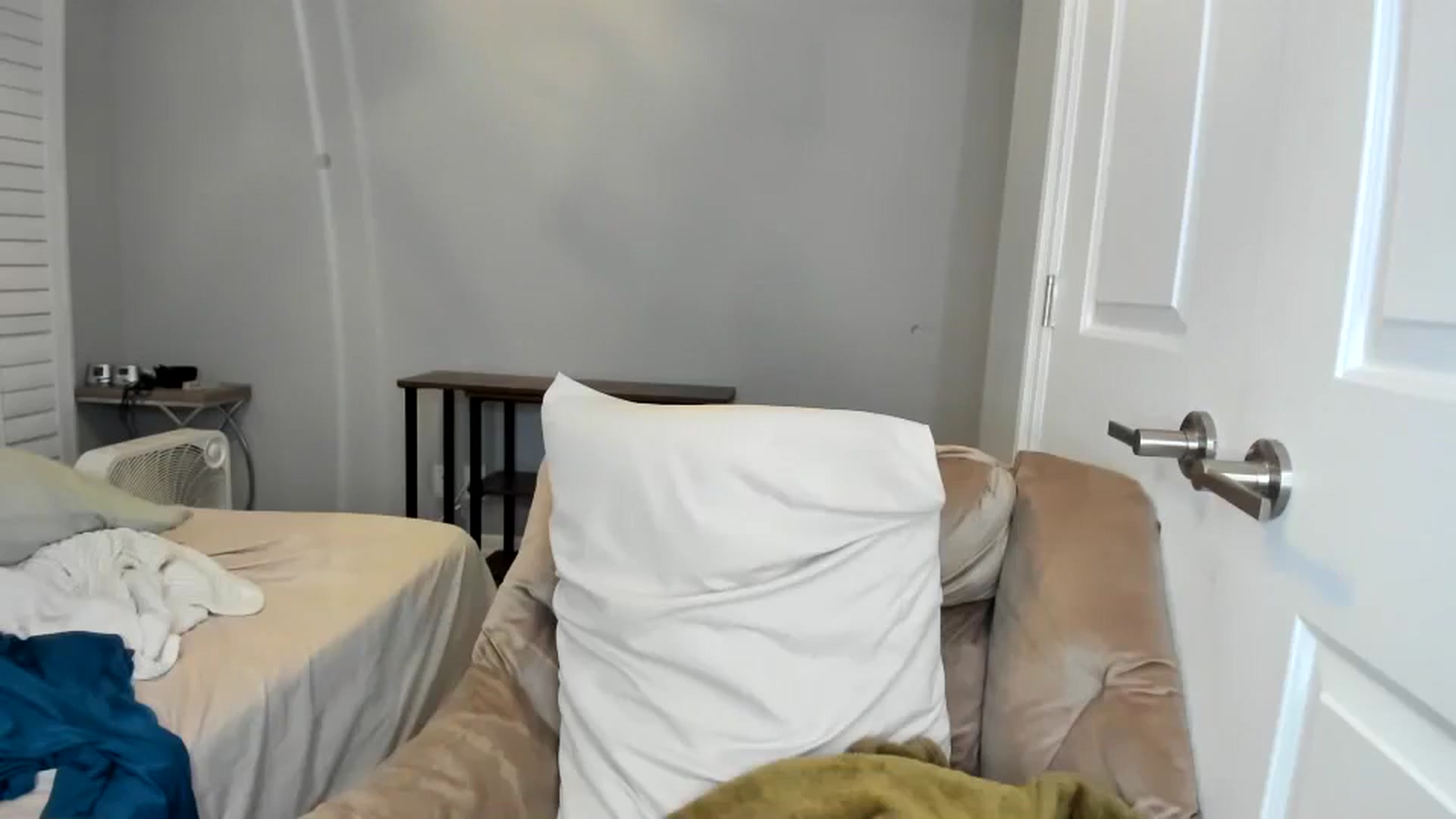 Gallery image thumbnail from Laurel's myfreecams stream on, 01/24/2026, 05:02 image 14 of 20
