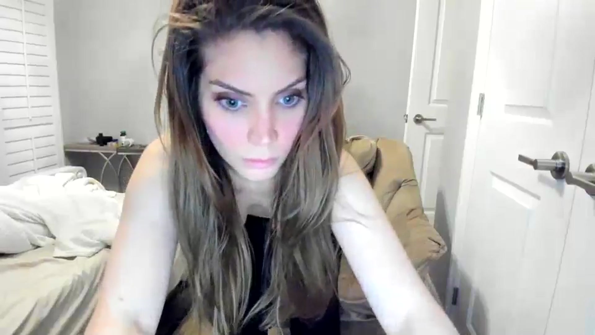 Gallery image thumbnail from Laurel's myfreecams stream on, 02/09/2026, 06:55 image 5 of 20