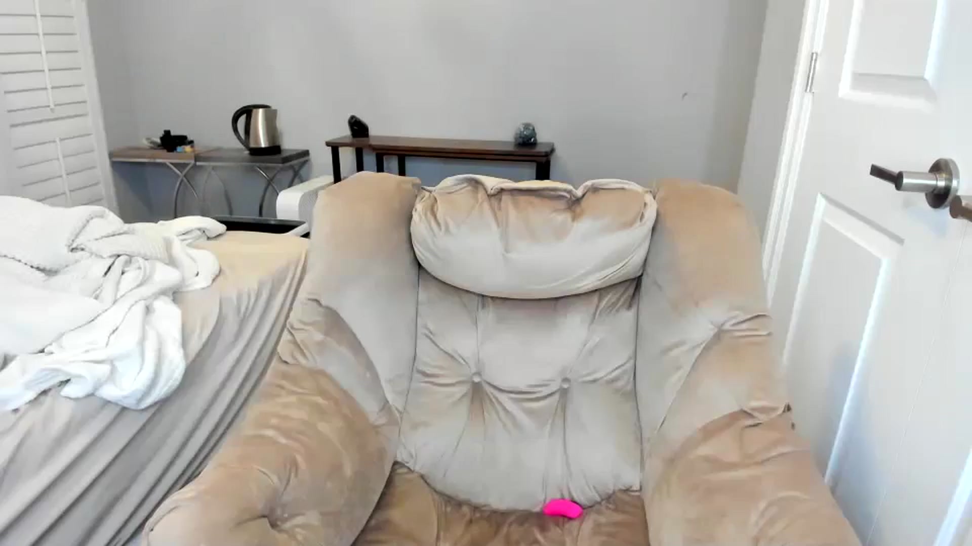 Gallery image thumbnail from Laurel's myfreecams stream on, 02/15/2026, 06:39 image 10 of 20