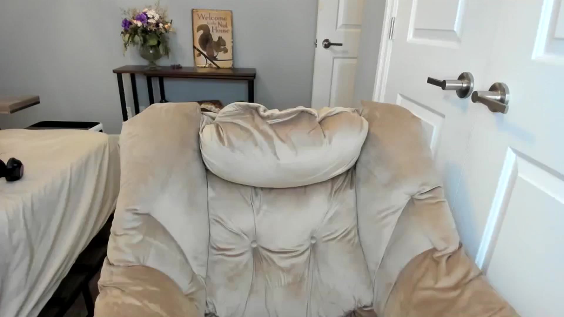 Gallery image thumbnail from Laurel's myfreecams stream on, 02/27/2026, 06:49 image 17 of 20