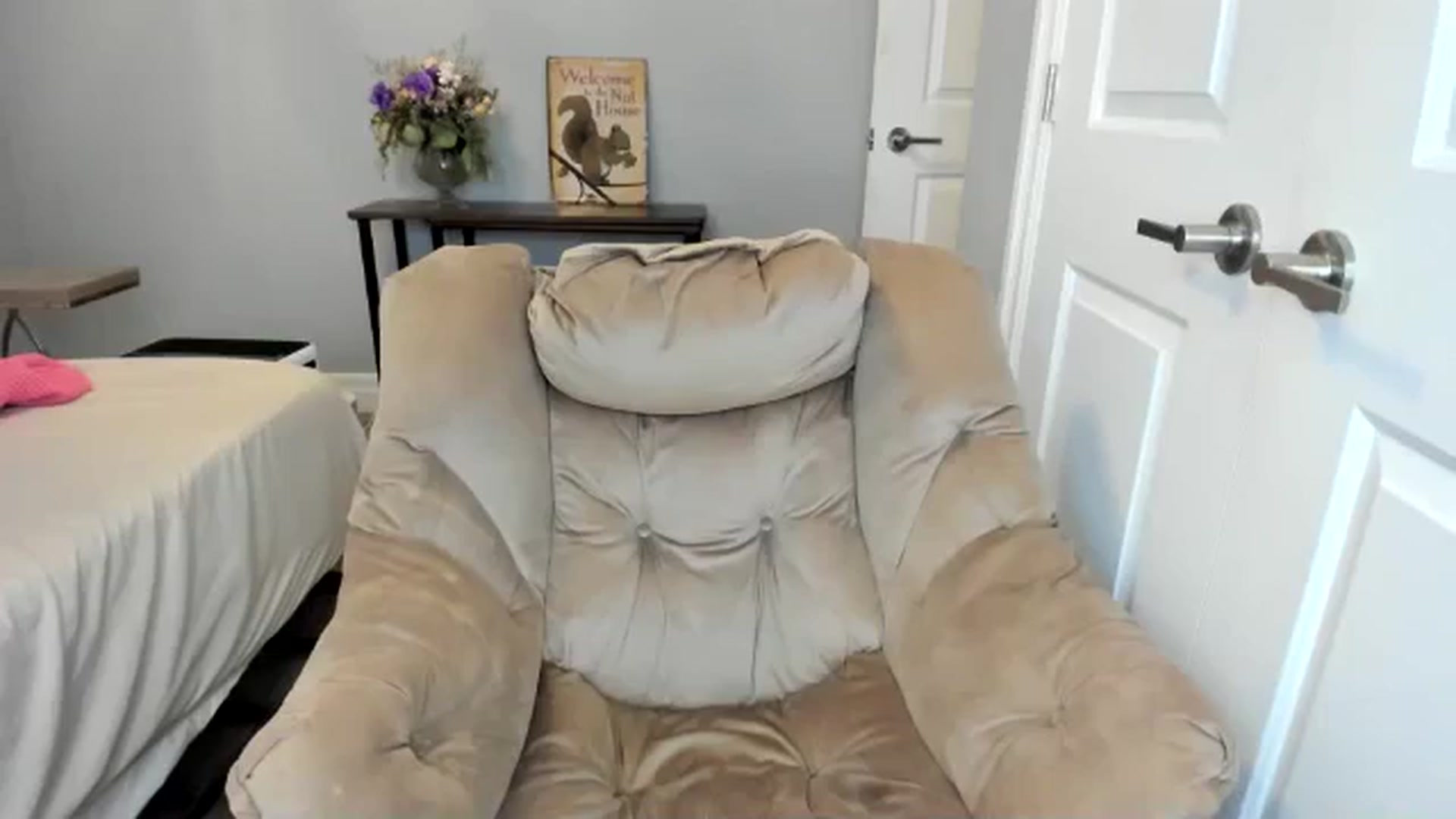 Gallery image thumbnail from Laurel's myfreecams stream on, 03/03/2026, 06:35 image 7 of 20